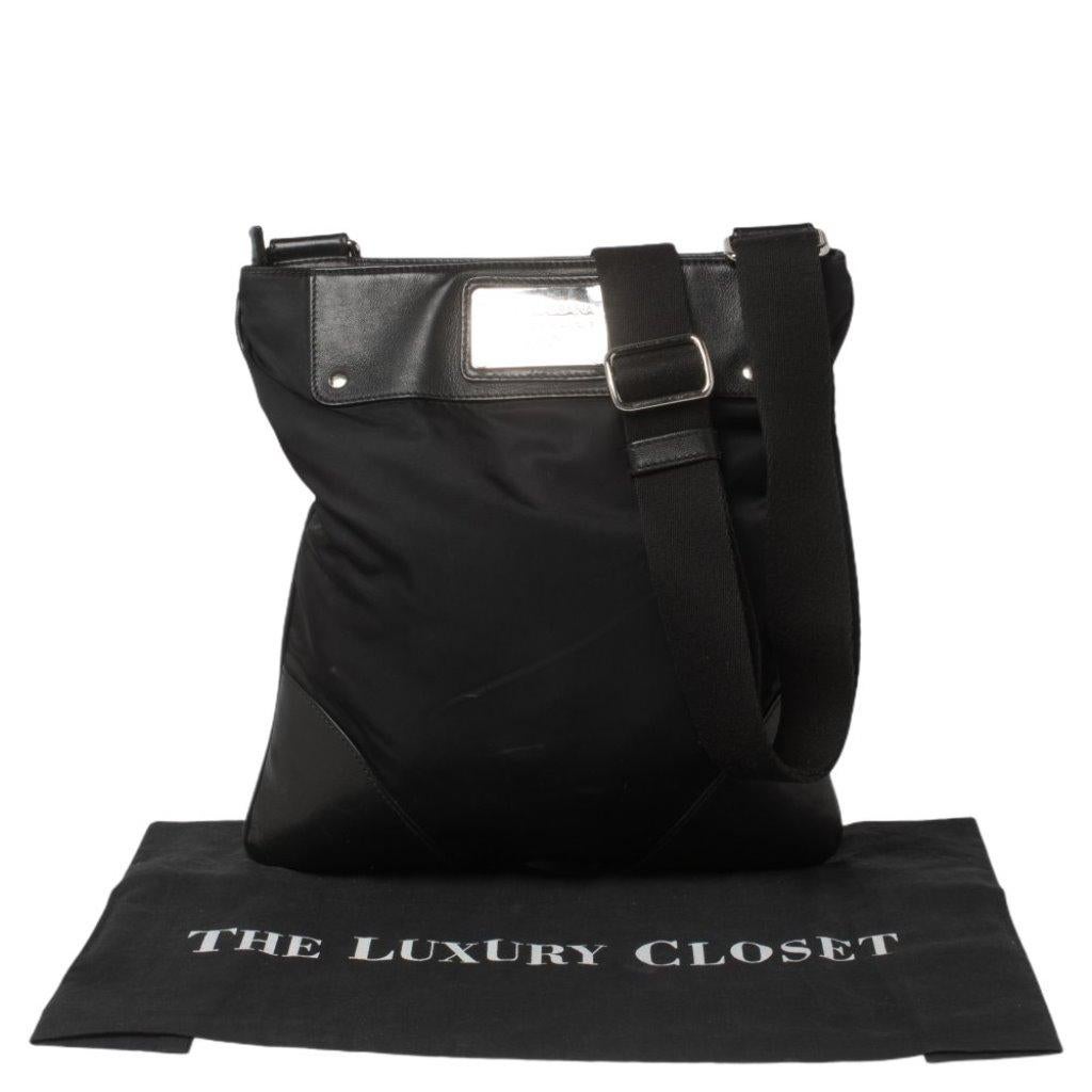 Dolce & Gabbana Borsa messenger in nylon e pelle nera 6