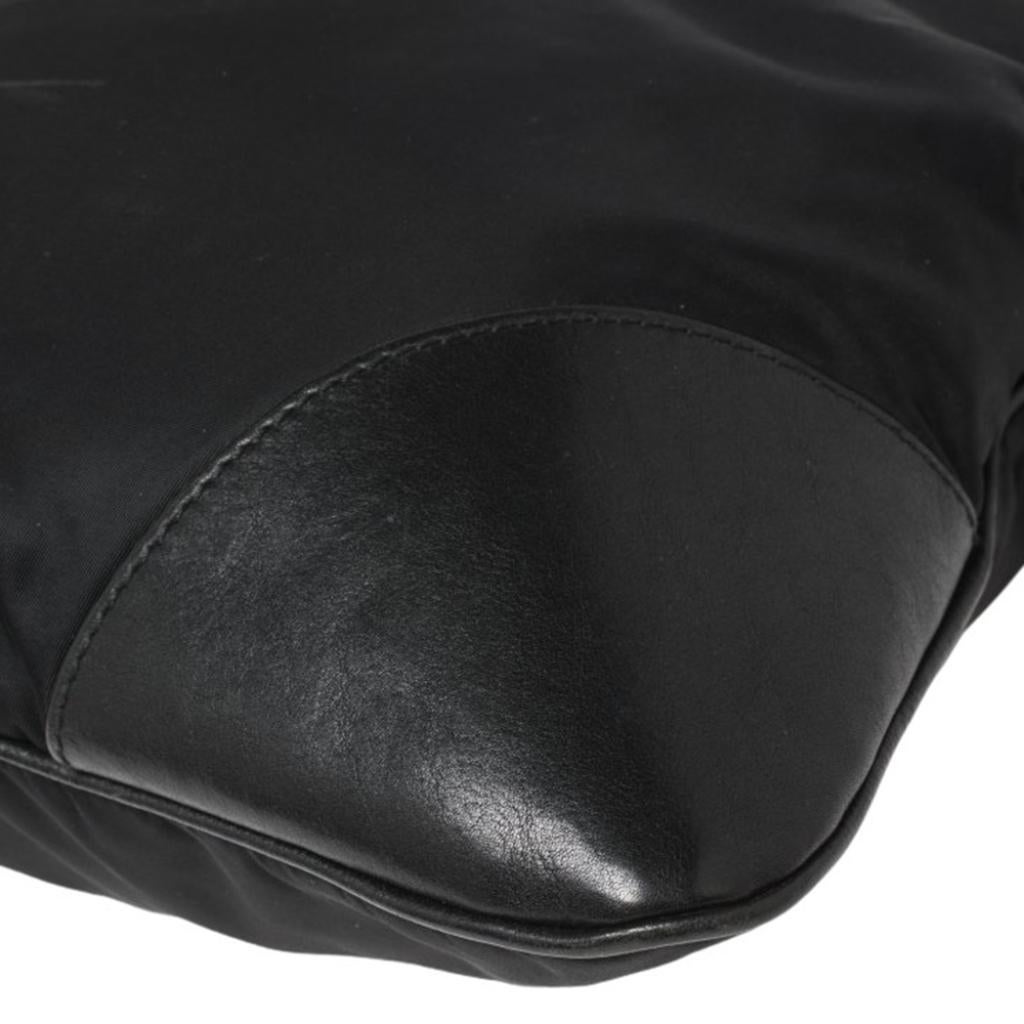 Dolce & Gabbana Borsa messenger in nylon e pelle nera 3