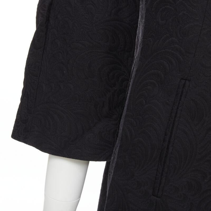 DOLCE GABBANA cappotto nero paisley jacquard con bottoni di cristallo e manica 3/4 IT36 XS in vendita 5