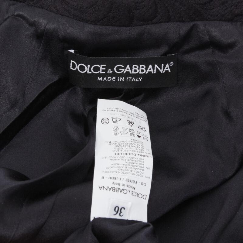DOLCE GABBANA cappotto nero paisley jacquard con bottoni di cristallo e manica 3/4 IT36 XS in vendita 6