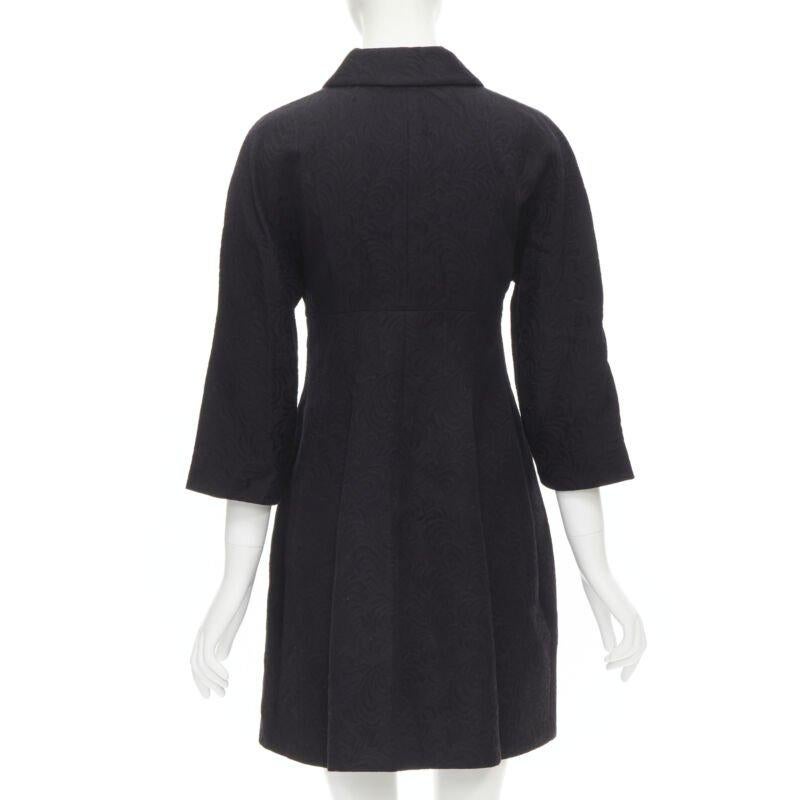 DOLCE GABBANA cappotto nero paisley jacquard con bottoni di cristallo e manica 3/4 IT36 XS in vendita 1