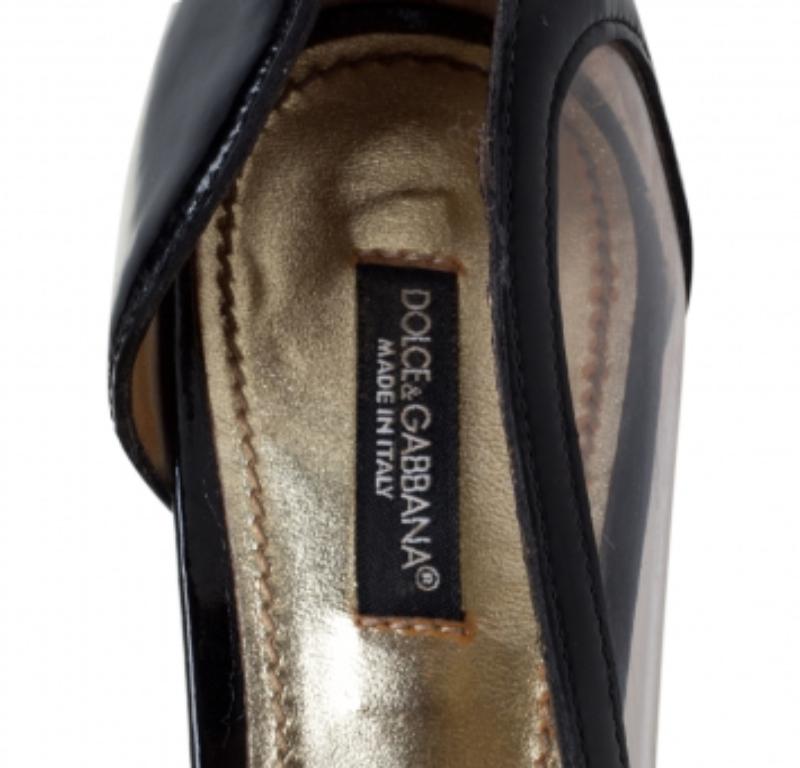 Women's Dolce & Gabbana Black Patent Leather And PVC Pointed Toe Pumps Size 37 For Sale