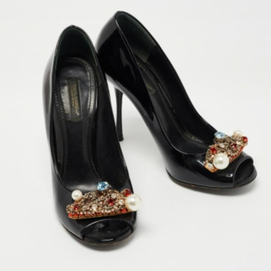 Dolce & Gabbana - Décolleté in vernice nera con cristalli e punta aperta - misura 37 in vendita 2