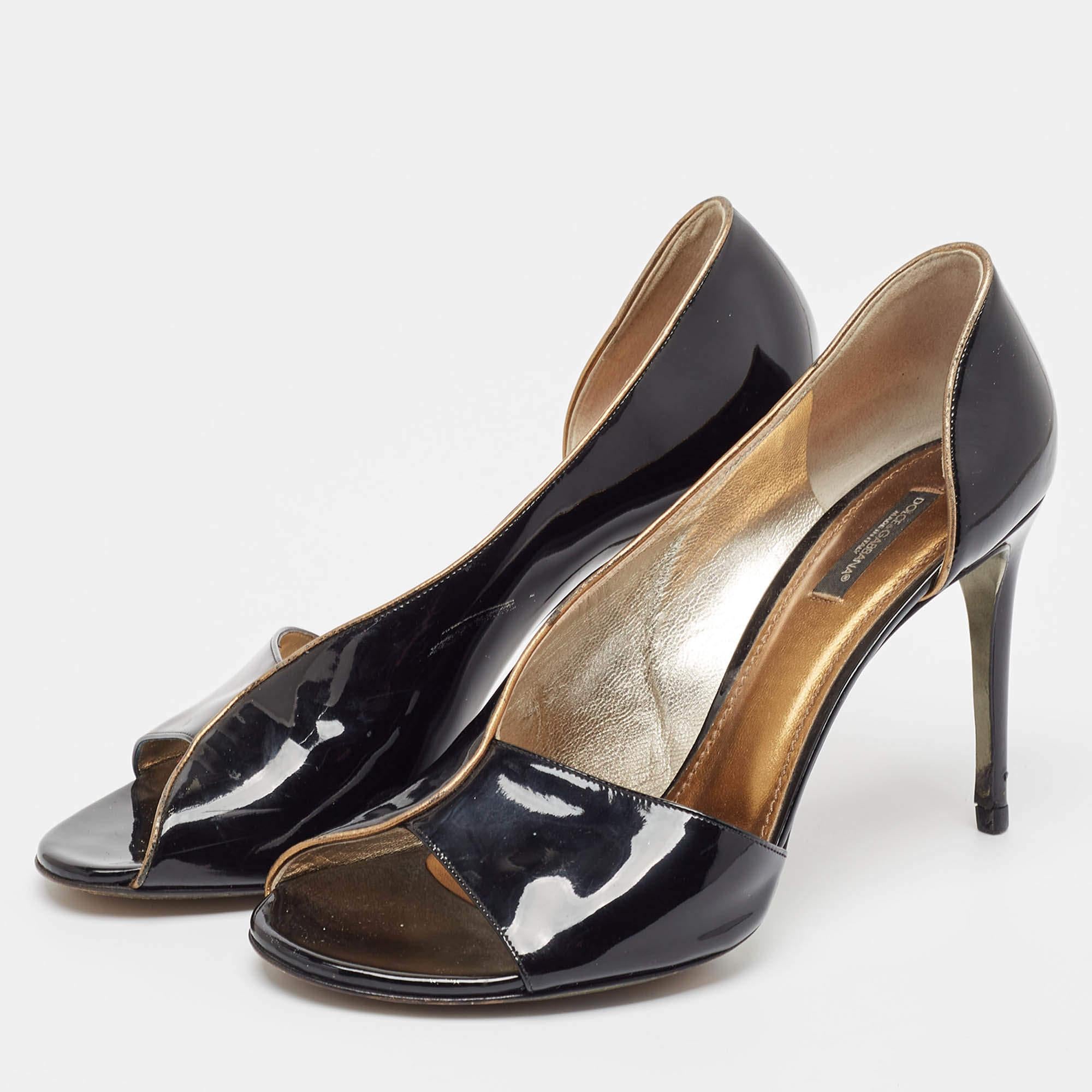 Fate una dichiarazione di stile chic con queste décolleté di design. Presentano tacchi robusti e suole resistenti, perfetti per le tue uscite alla moda.