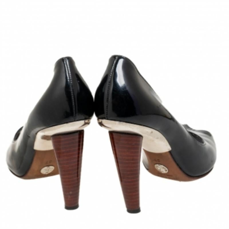 Dolce & Gabbana Escarpins Peep Toe en cuir verni noir Taille 37 Pour femmes en vente