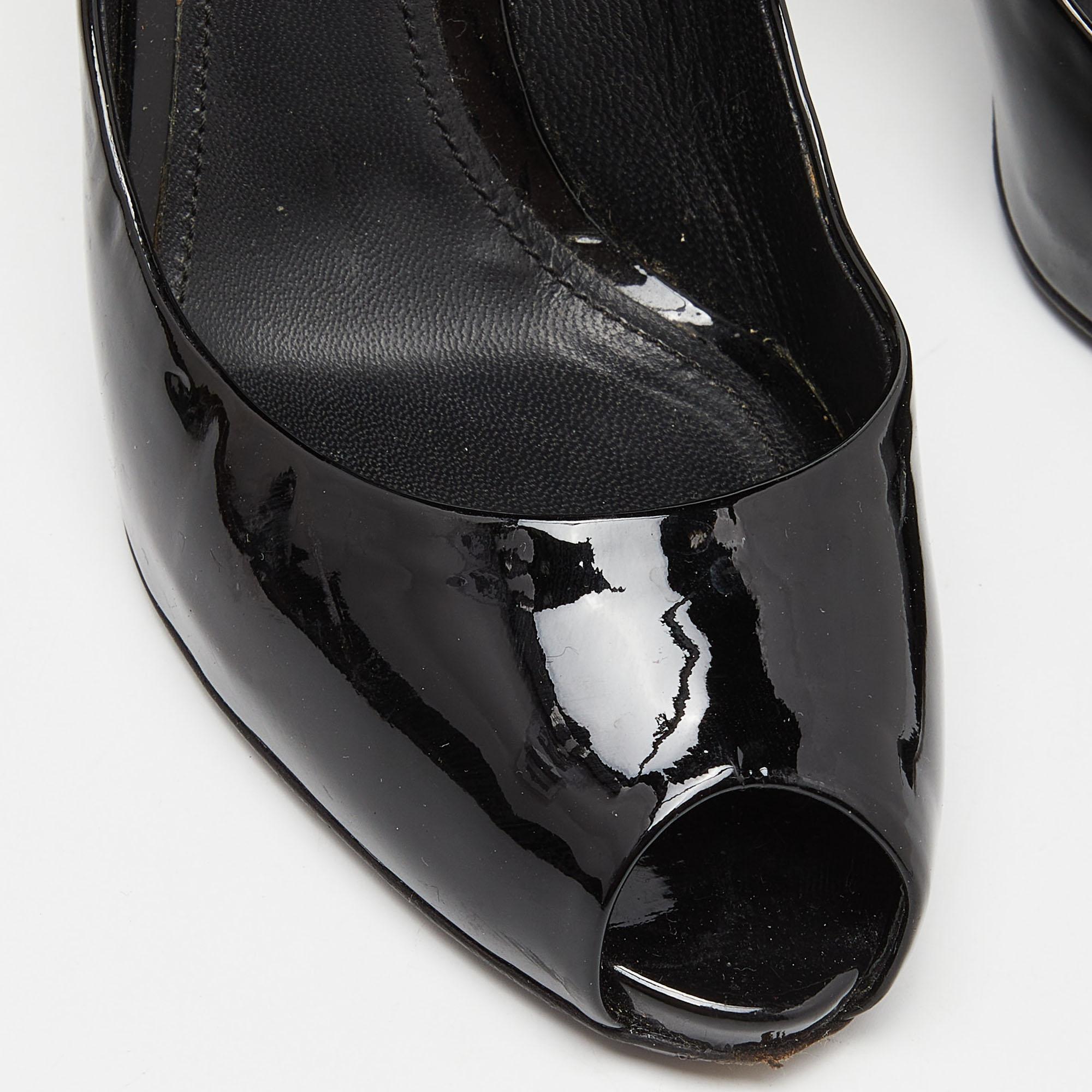 Women's Dolce & Gabbana Black Patent Leather Platform Peep Toe Pumps Size 37 For Sale