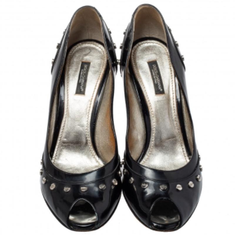 Women's Dolce & Gabbana Black Patent Leather Studded Pumps Size 39.5 For Sale