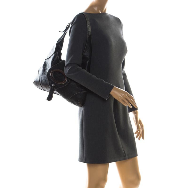 Dolce & Gabbana Black Pebbled Leather Ring Shoulder Bag In Good Condition In Dubai, Al Qouz 2