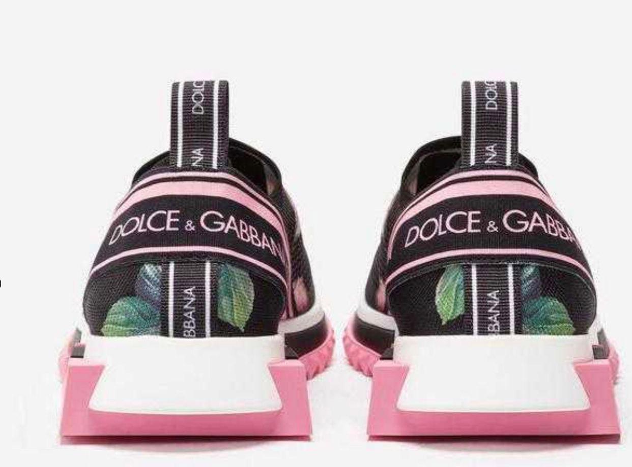 Women's Dolce & Gabbana Black Pink Tropical Rose Stretch Knit Sock Sneakers Trainers For Sale