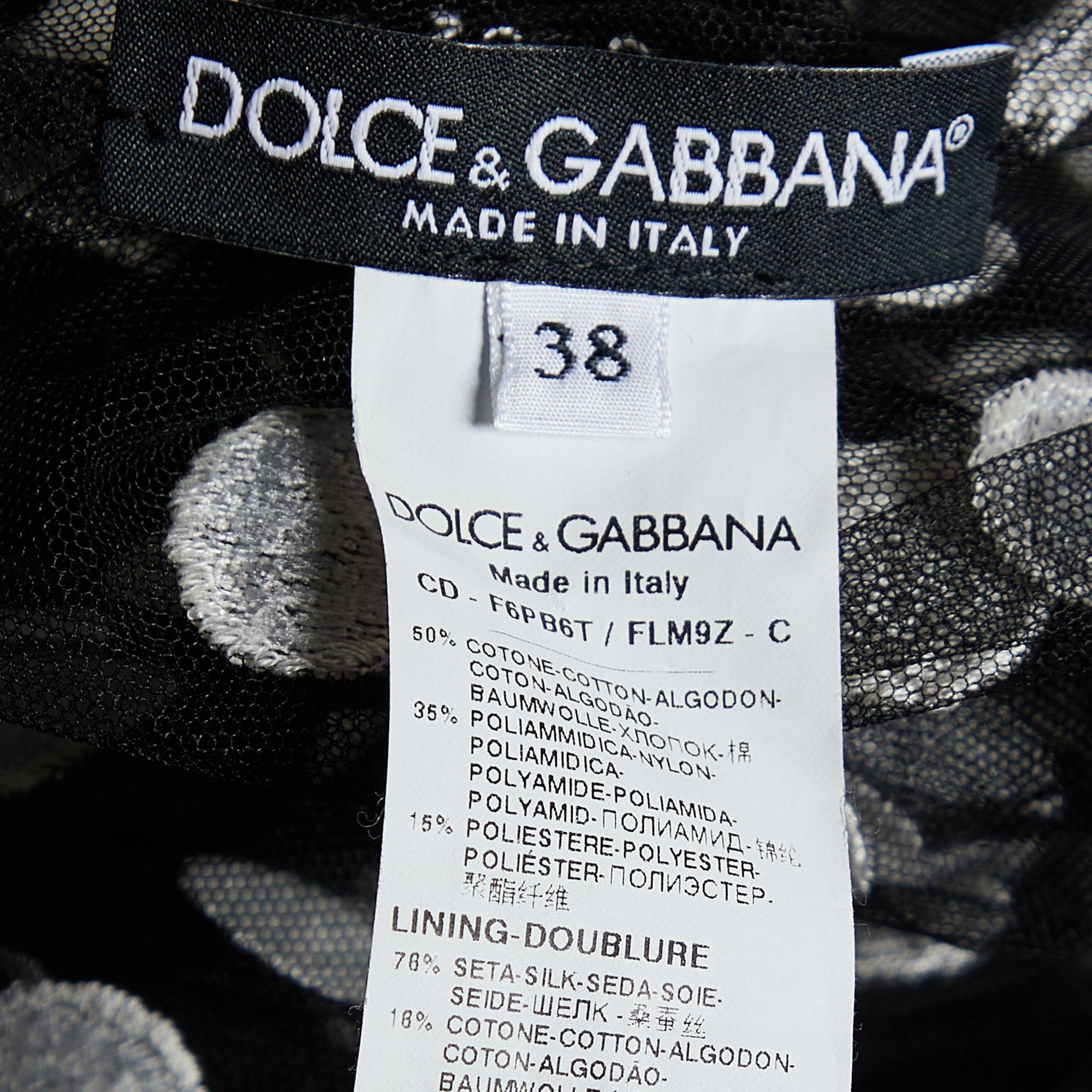 Dolce & Gabbana Schwarzes gerafftes Kleid aus besticktem Tüll mit gepunkteten Punkten S im Angebot 1
