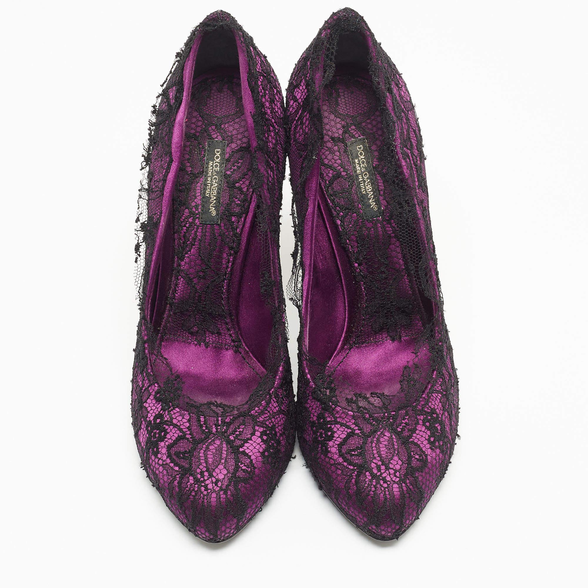 Women's Dolce & Gabbana Black/Purple Floral Lace And Satin Platform Pumps Size 38 For Sale