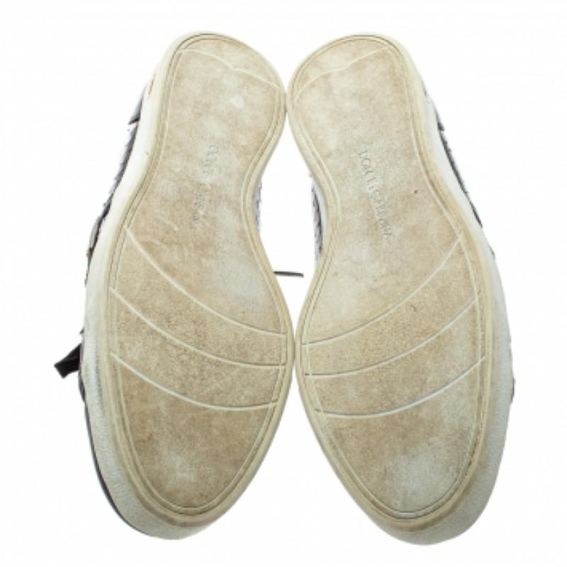 Dolce & Gabbana Black Python Embossed And Leather Low Top Sneakers Size 41 In Good Condition For Sale In Dubai, Al Qouz 2