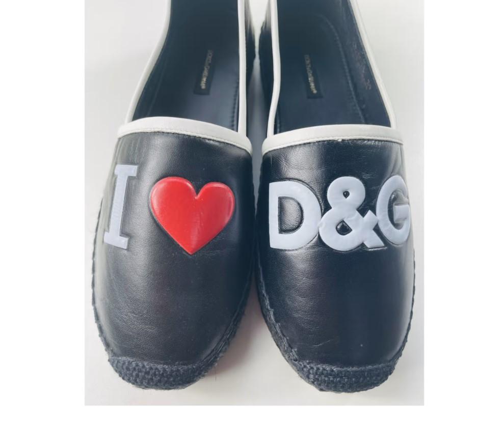 Women's Dolce & Gabbana Black Red Leather Flats Shoes I love DG Logo Heart Italy Low For Sale