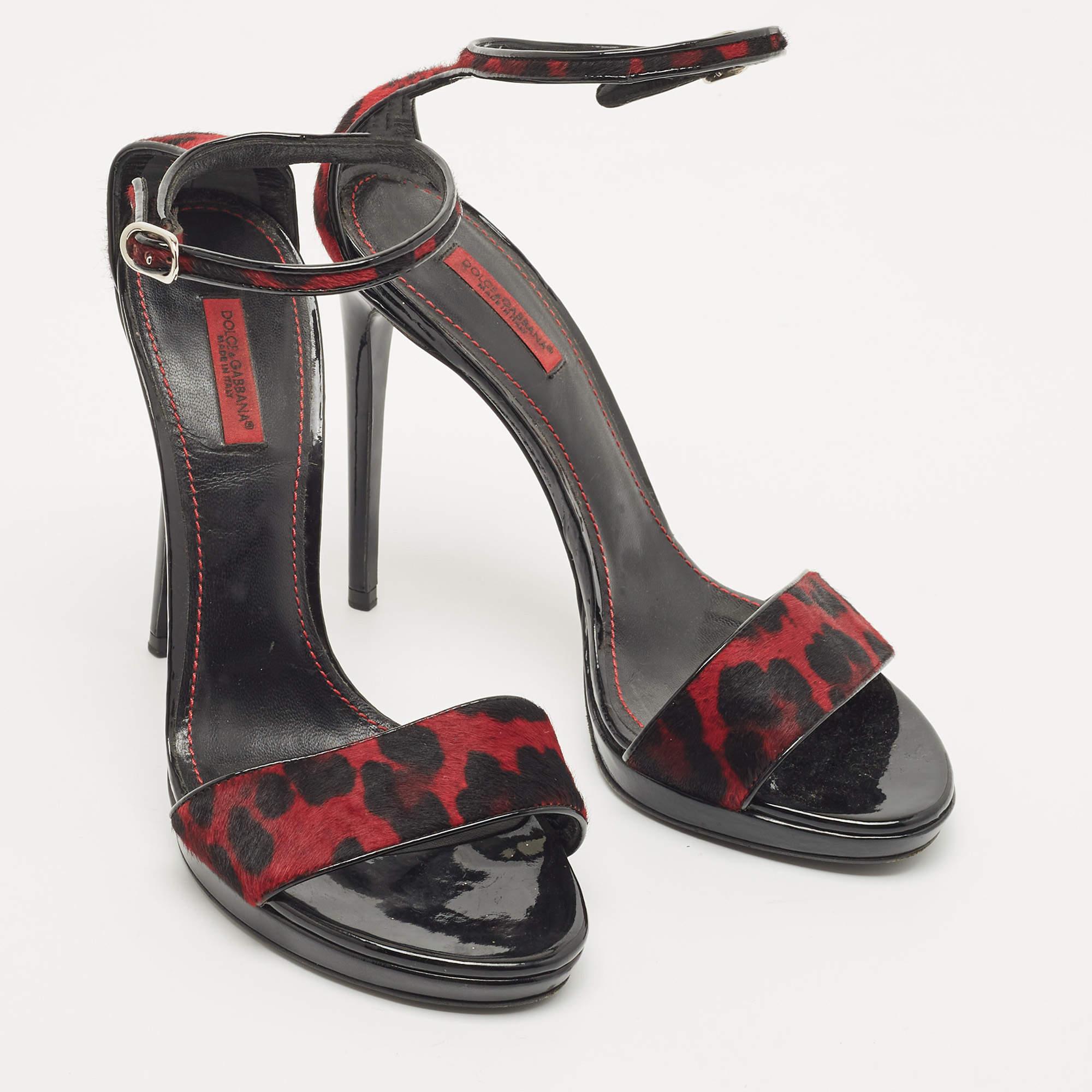 Dolce & Gabbana Black/Red Leopard Print Calf Hair Ankle Strap Sandals Size 40 In Good Condition For Sale In Dubai, Al Qouz 2