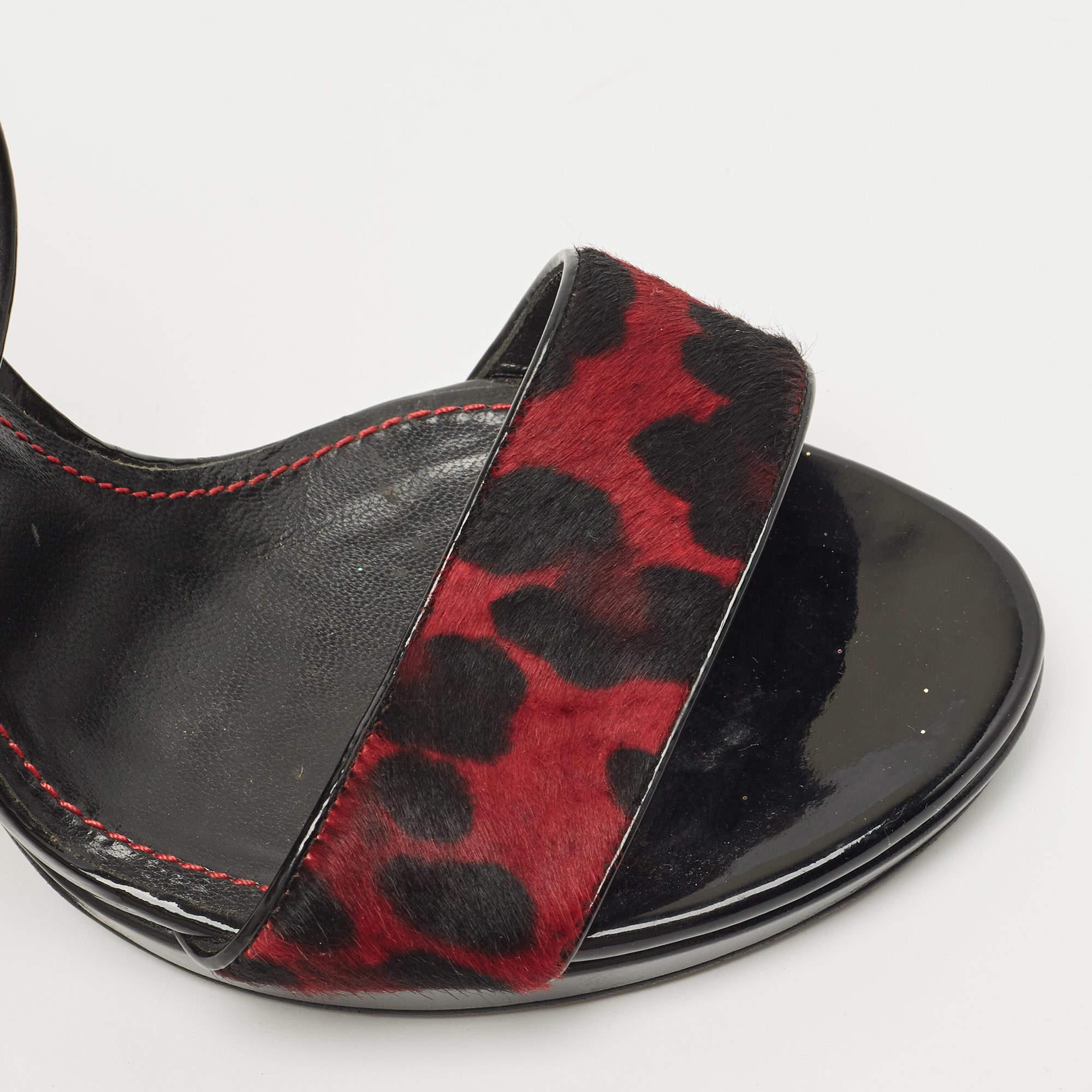 Dolce & Gabbana Black/Red Leopard Print Calf Hair Ankle Strap Sandals Size 40 For Sale 2