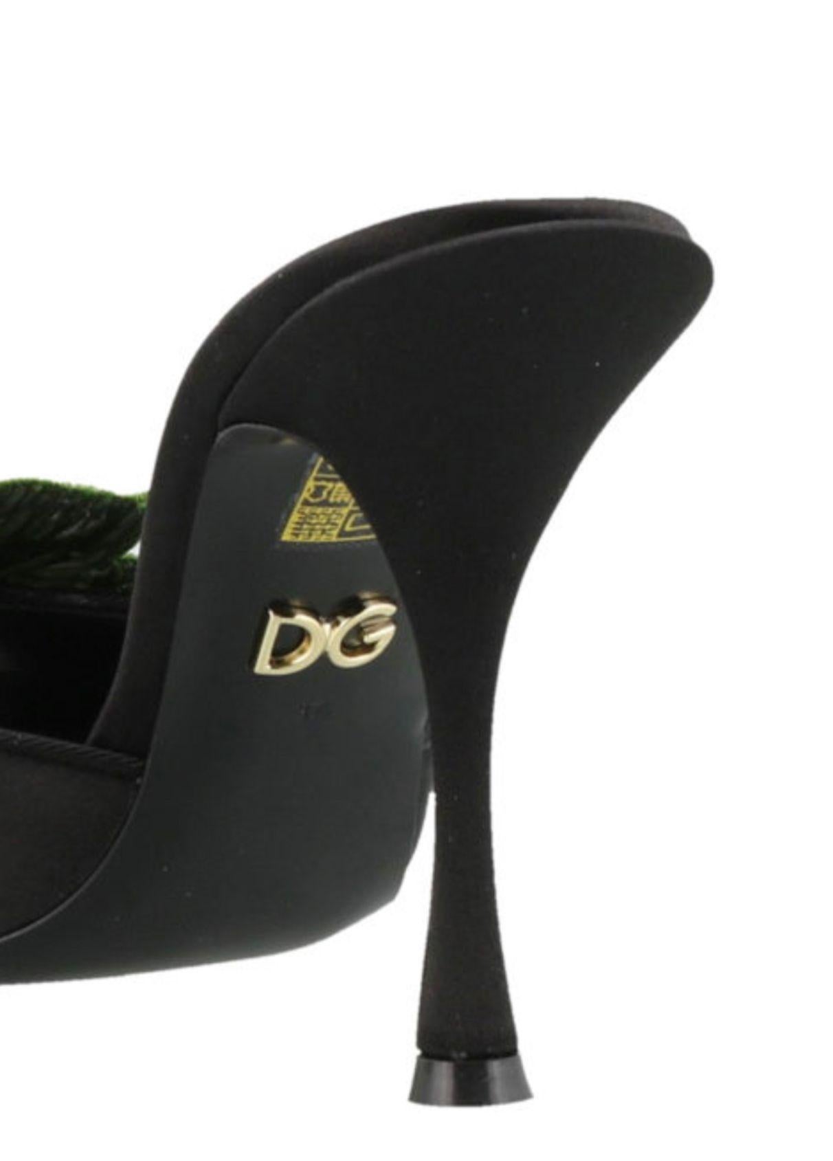 Femme Chaussures Chaussures à talons Escarpins Escarpins à talon mi-haut Dolce & Gabbana en coloris Noir 