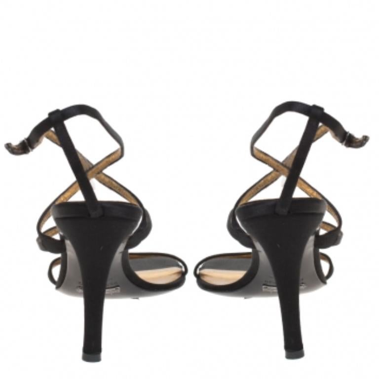 Donna Dolce & Gabbana - Sandali a strappo in raso nero taglia 37 in vendita