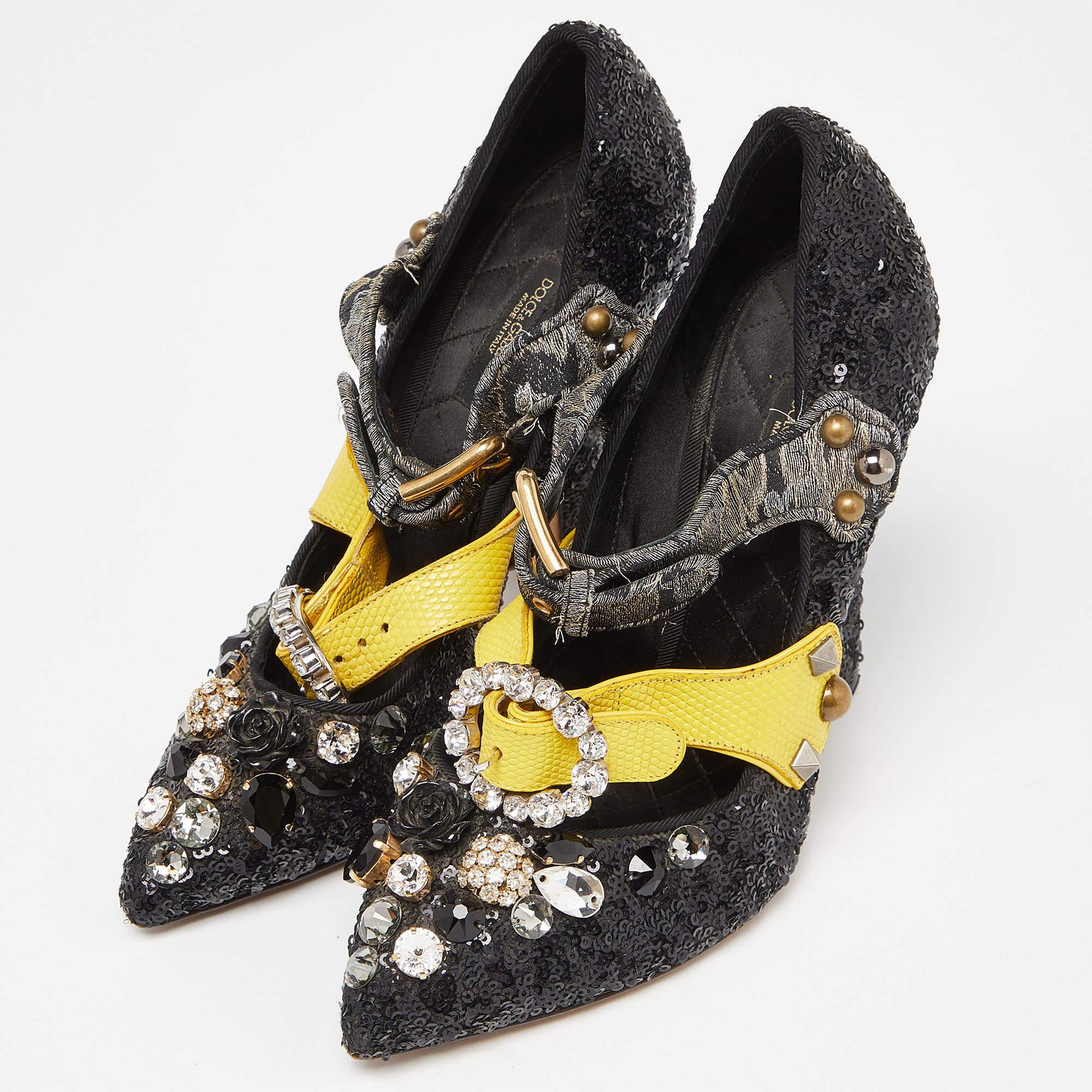 Exhibit an elegant style with this pair of pumps. These branded shoes for women are crafted from quality materials. They are set on durable soles and sleek heels.