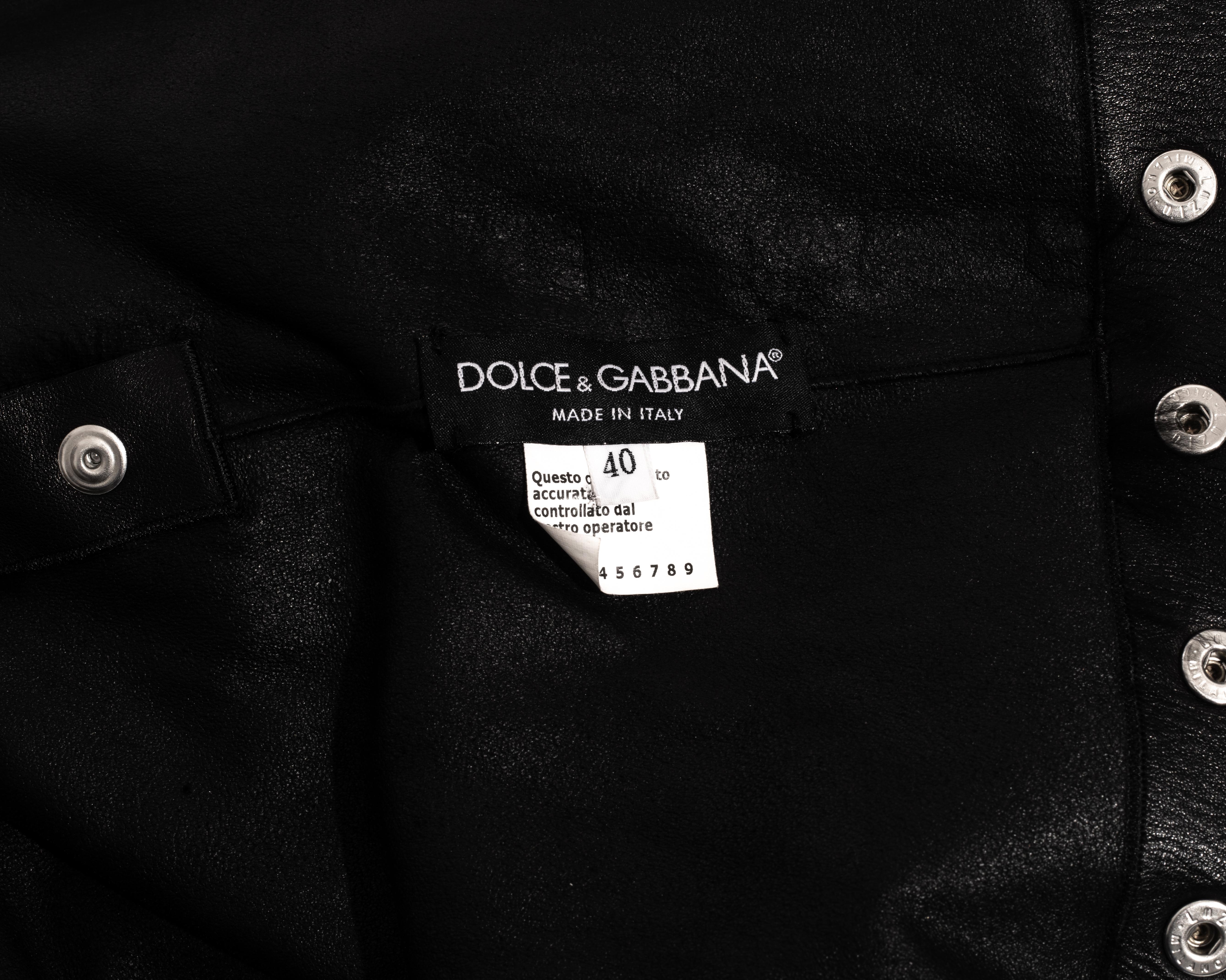 Dolce & Gabbana - Veste en fourrure et cuir tondue noire à fermeture à bouton-pression, automne-hiver 2003 en vente 6