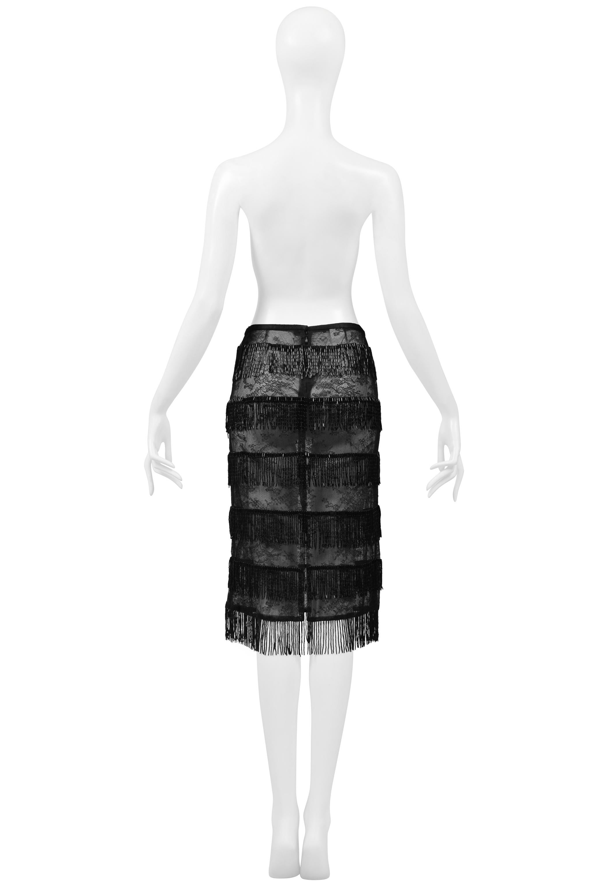 Dolce & Gabbana Falda negra de transparencias con flecos de cuentas SS 2000 en venta 1