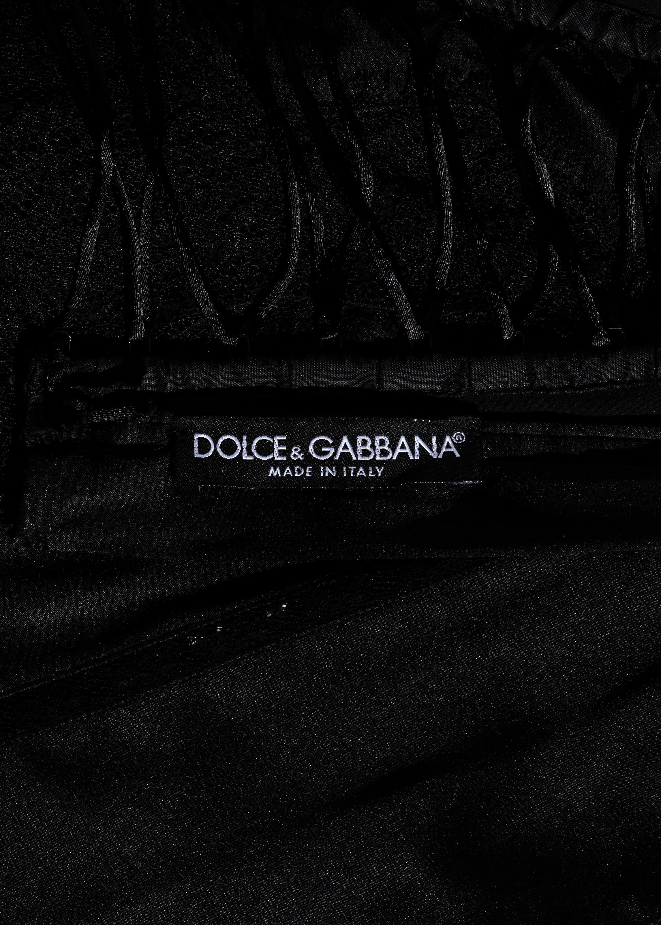 Dolce & Gabbana Schwarzes Seiden- und Spitzenkorsettkleid mit geschultem Rock:: Frühjahr/Sommer 2002 6