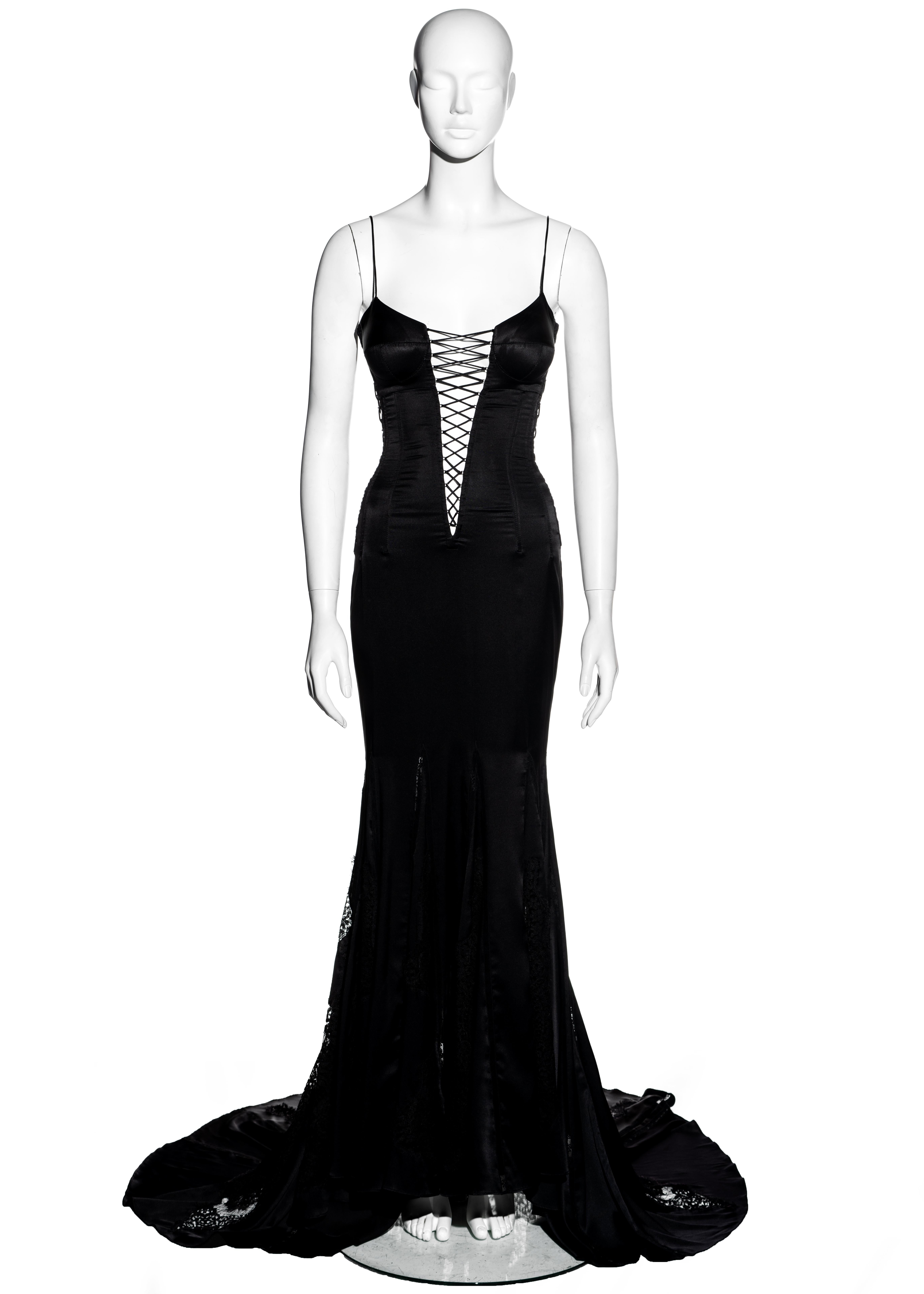 Dolce & Gabbana Schwarzes Seiden- und Spitzenkorsettkleid mit geschultem Rock:: Frühjahr/Sommer 2002 1