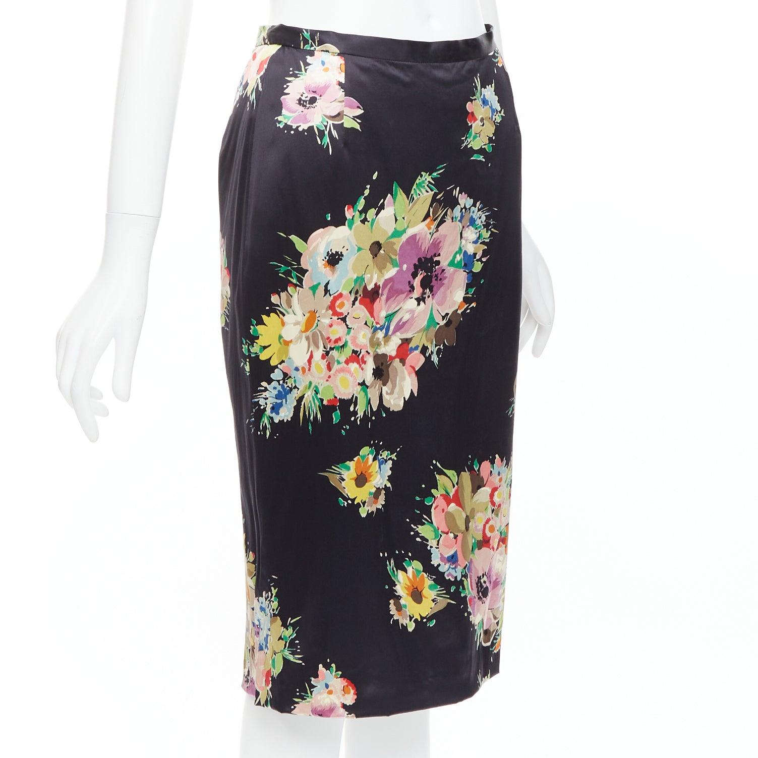 Noir Dolce & Gabbana jupe crayon en soie mélangée noire à imprimé floral multicolore IT40 S en vente