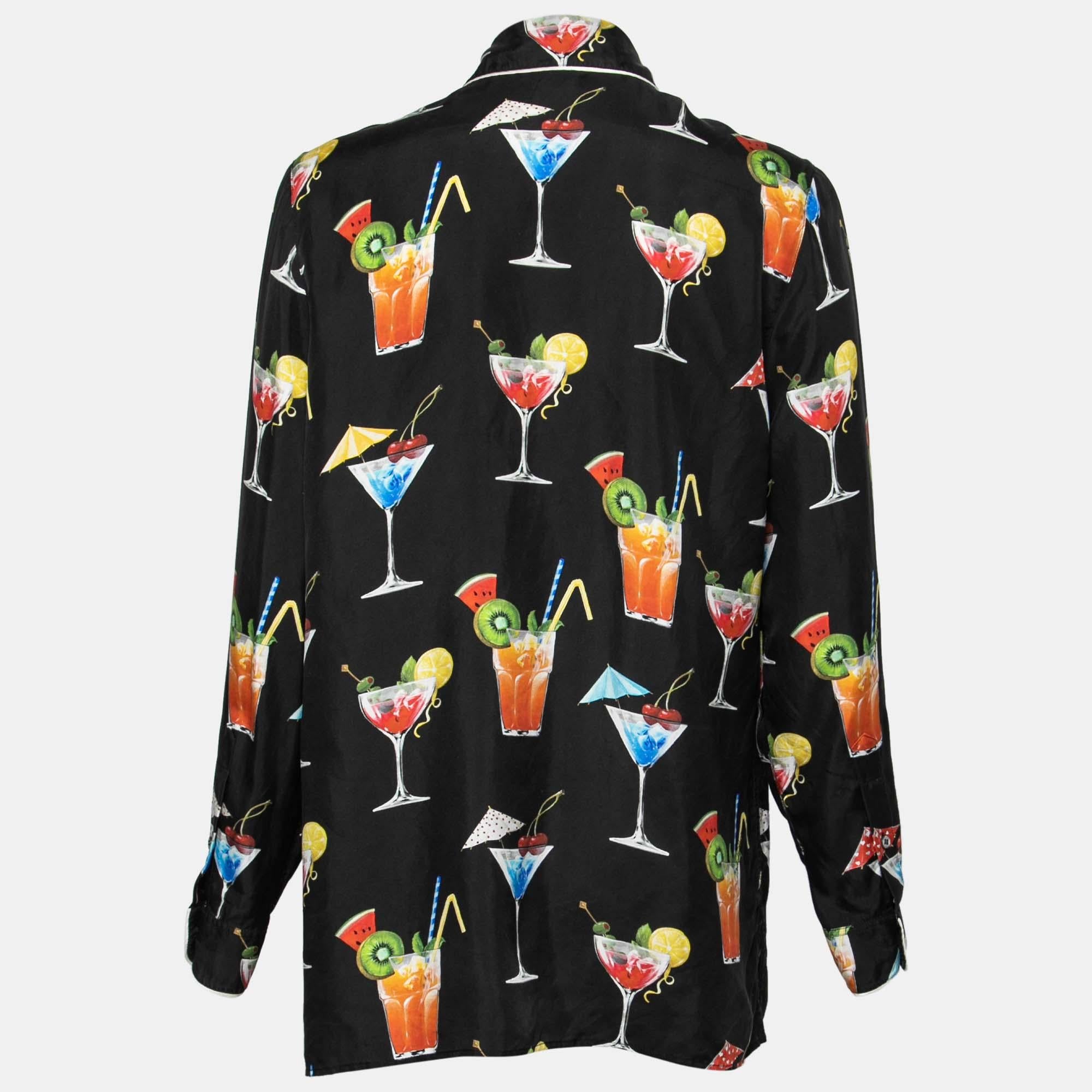 This Dolce & Gabbana pajama shirt is truly luxurious yet comfortable! It has been stitched meticulously from silk and flaunts an eye-catching cocktail print all over. It has a buttoned front and a flattering silhouette.

