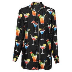 Dolce & Gabbana Schwarzes Pajamahemd aus Seide mit Cocktaildruck und Knopfleiste M