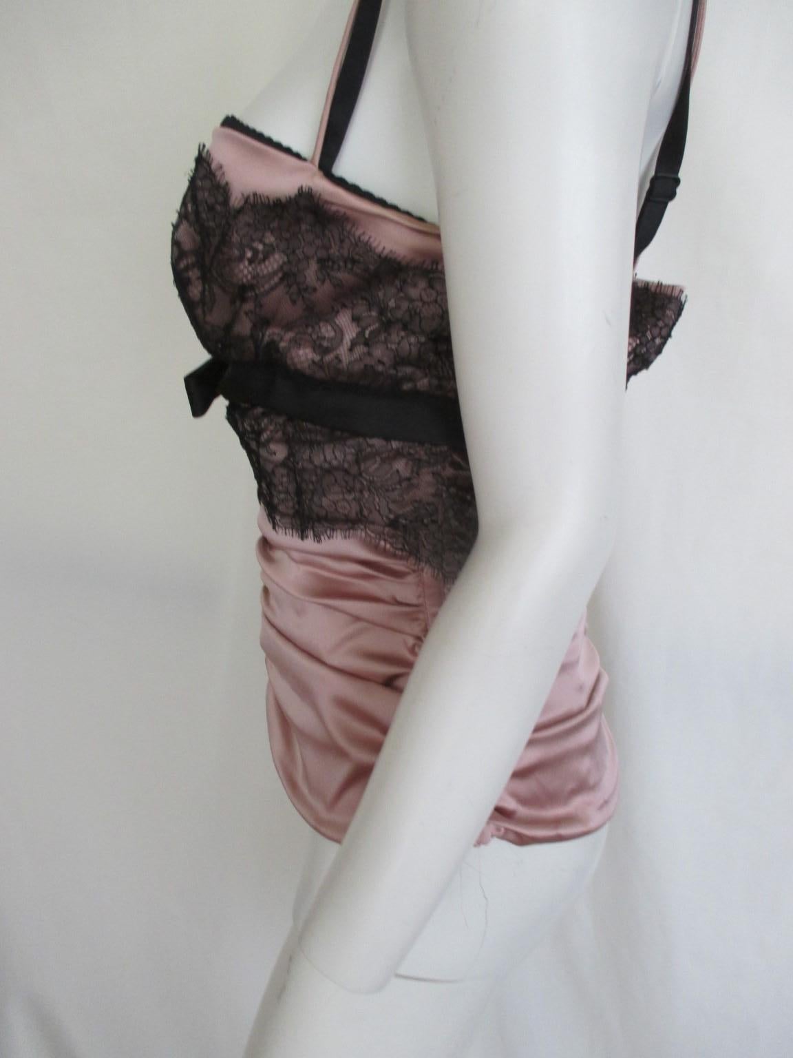 Gris Dolce & Gabbana bustier corset en dentelle de soie noire en vente