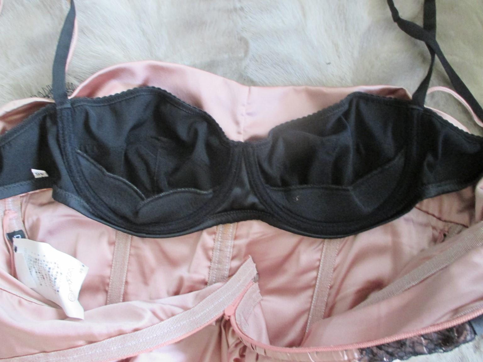 Dolce & Gabbana Black Silk Lace Corset Bustier Pink Top In Good Condition For Sale In Amsterdam, NL