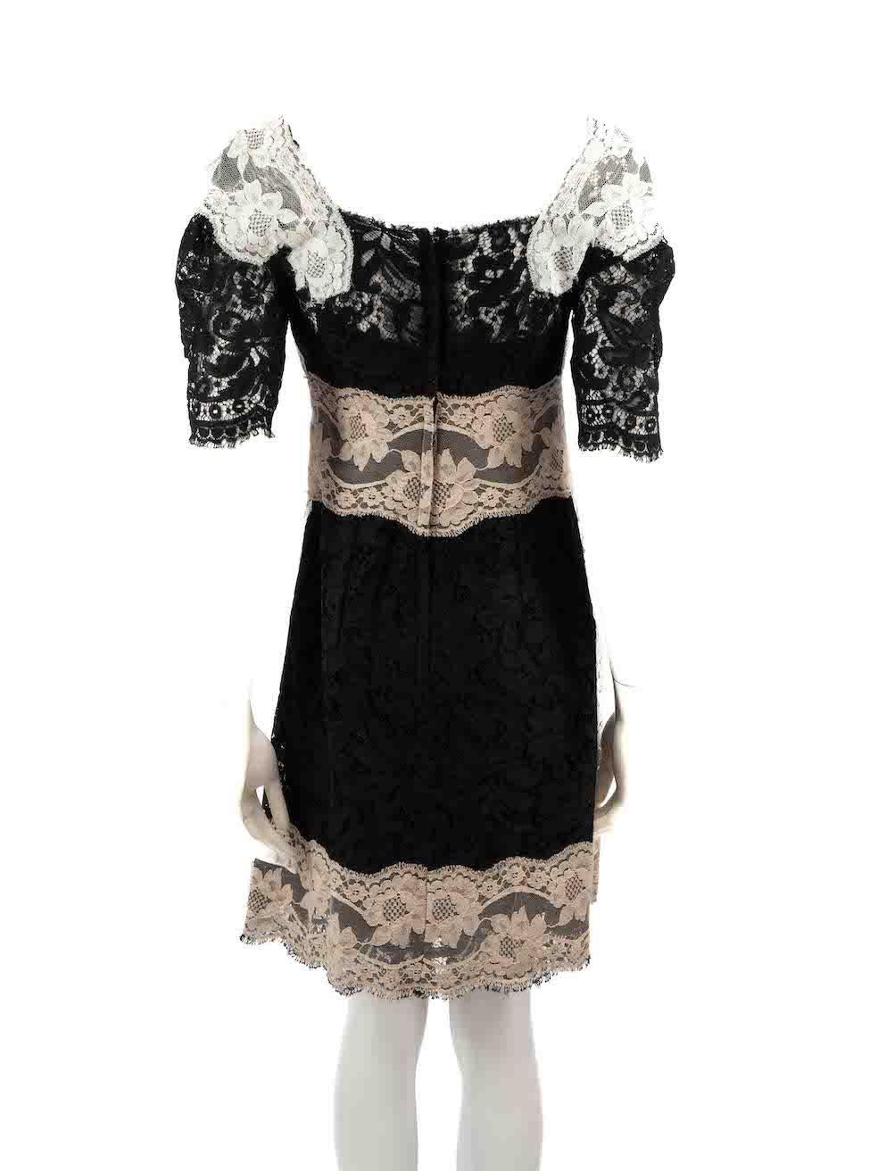 Dolce & Gabbana Black Sleeveless Lace Pattern Dress Size M In Good Condition For Sale In London, GB