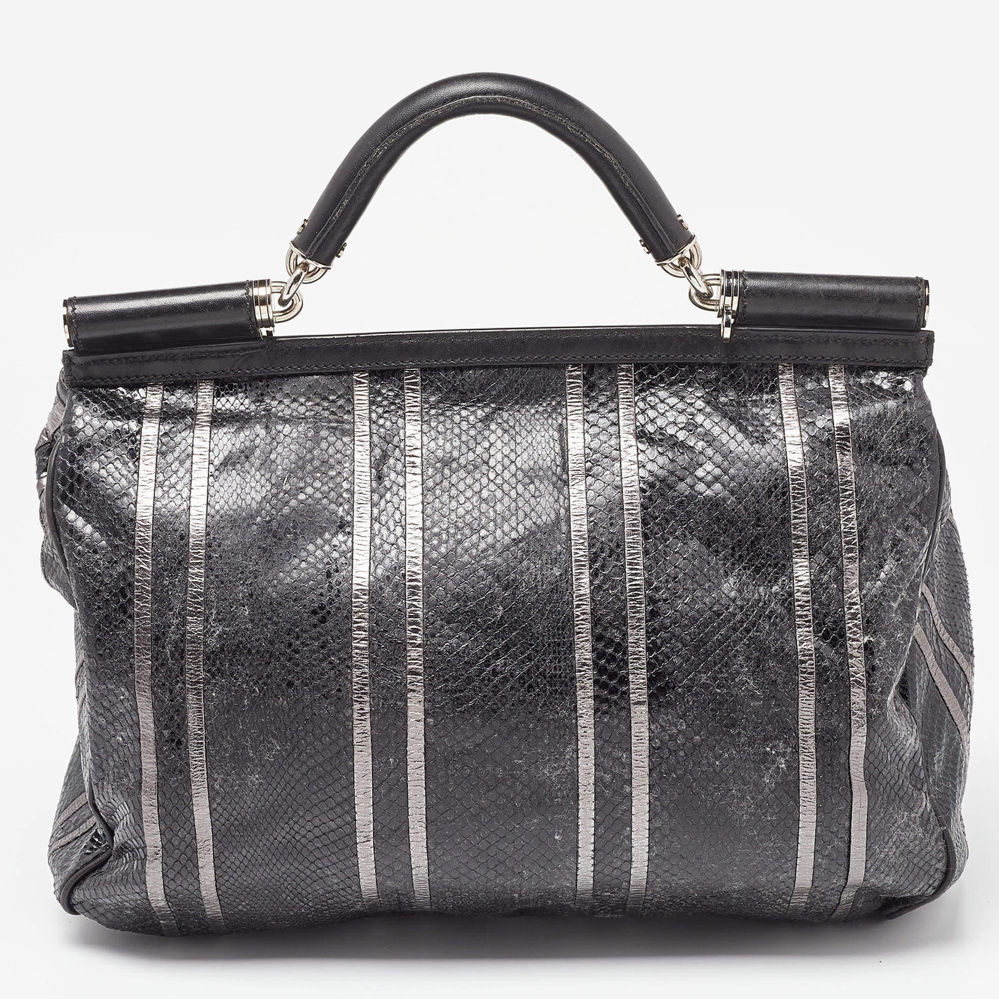 Dolce & Gabbana Schwarze Handtasche aus Schlangenhaut und Leder XL Miss Sicily Top Handle Bag im Angebot 1