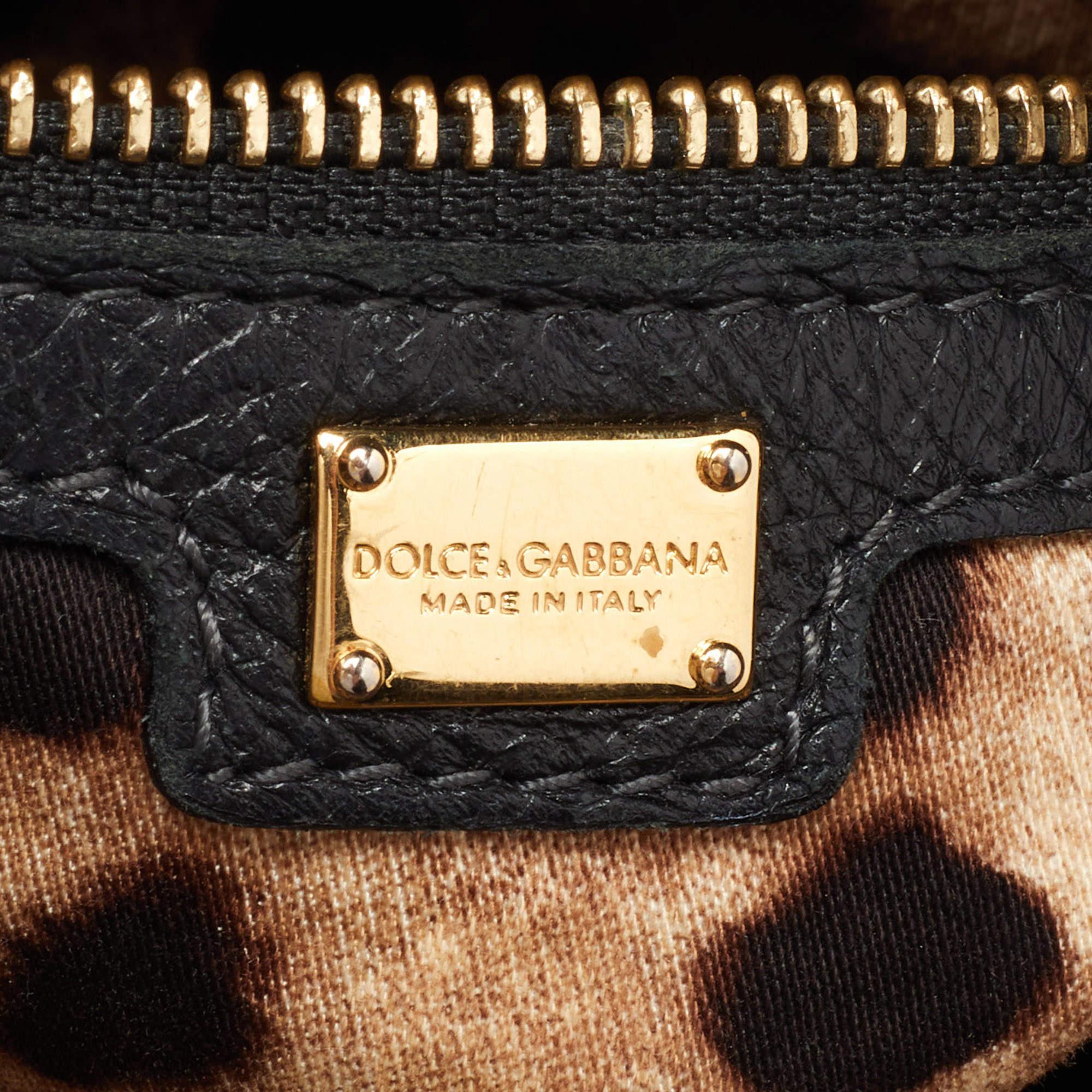 Dolce & Gabbana Schwarze Eimertasche aus weichem Leder im Angebot 3