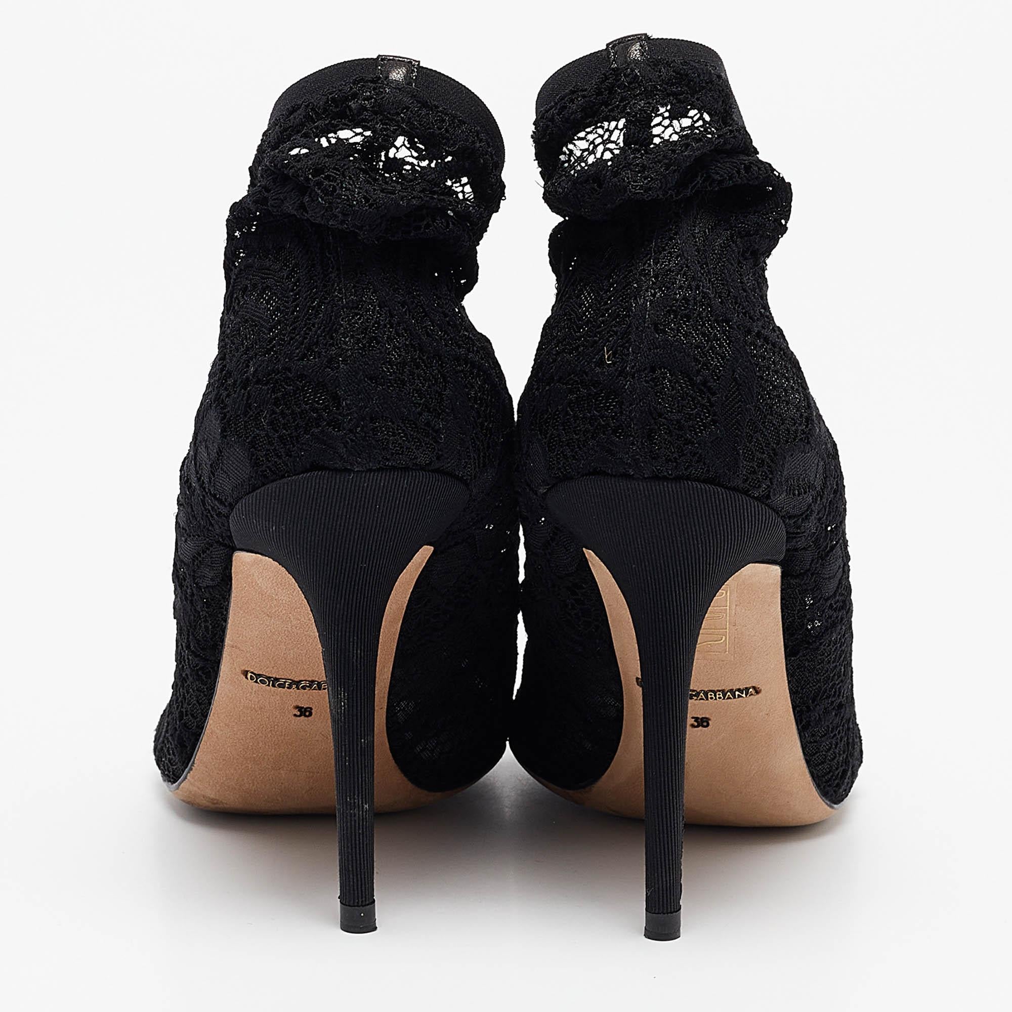 De las mujeres Dolce & Gabbana Botines negros de malla y encaje elástico talla 36