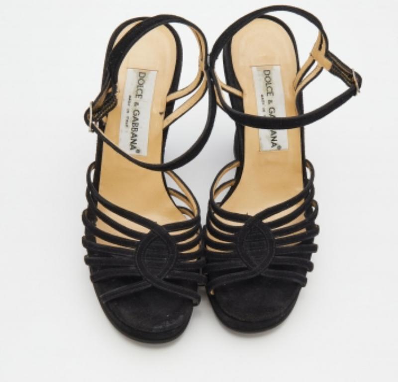 Nero Dolce & Gabbana Sandali con cinturino alla caviglia in pelle scamosciata nera taglia 38,5 in vendita