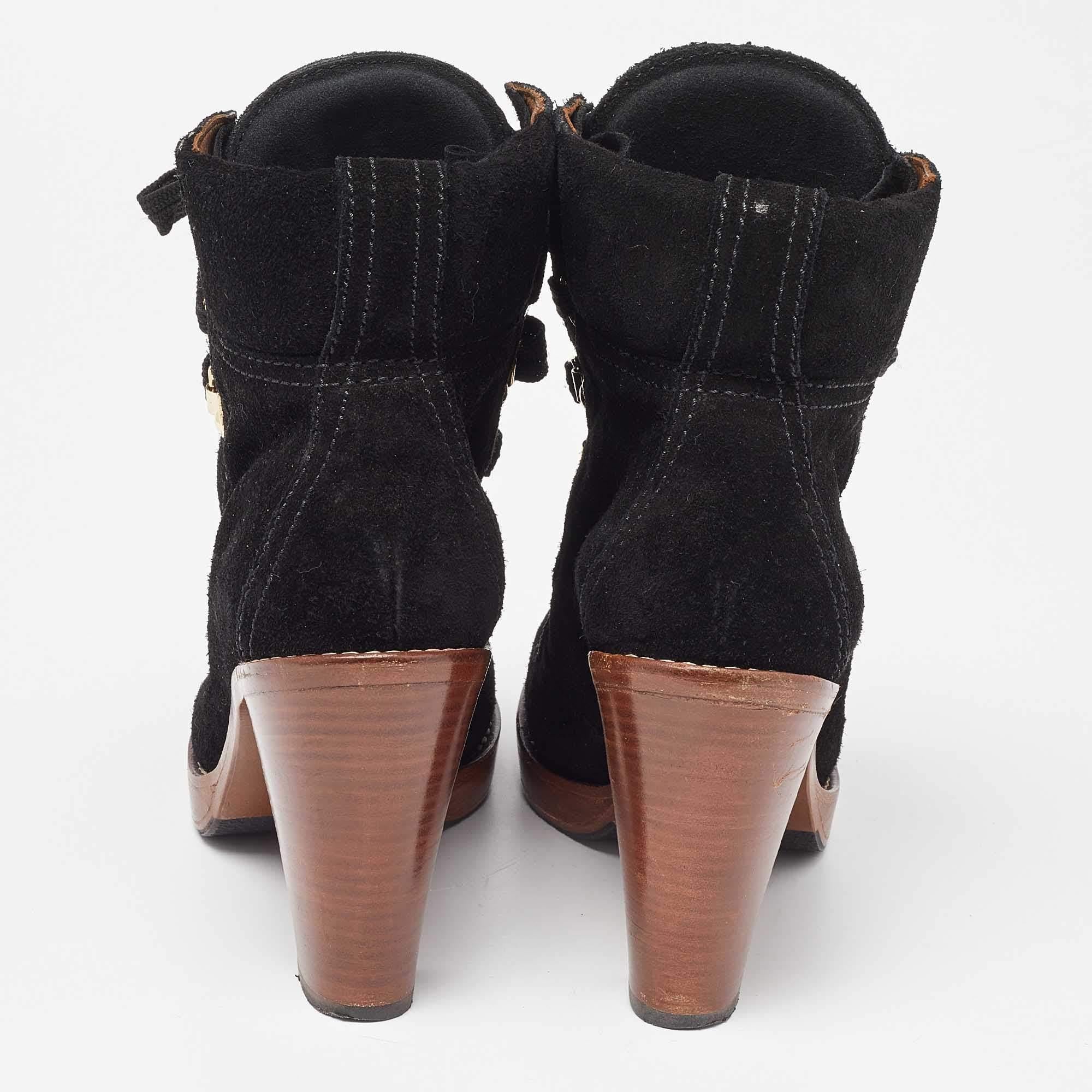 Dolce & Gabbana Black Suede Lace Up Ankle Boots Size 38 For Sale 1