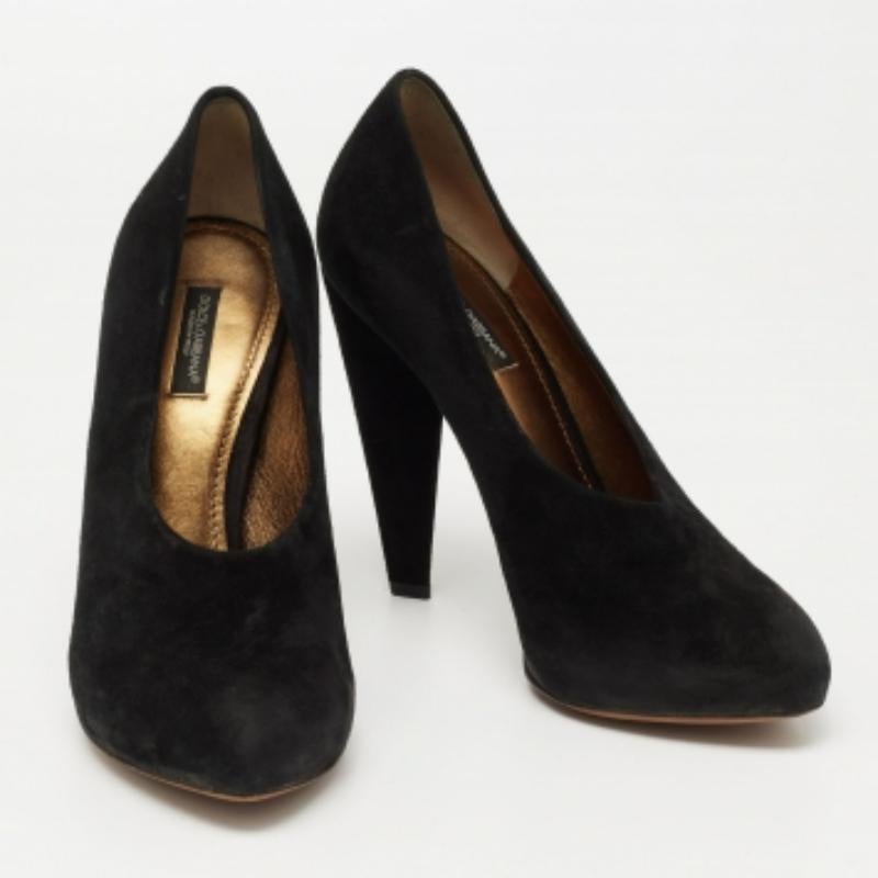 Dolce & Gabbana Escarpins à plateforme en daim noir Taille 38 en vente 1