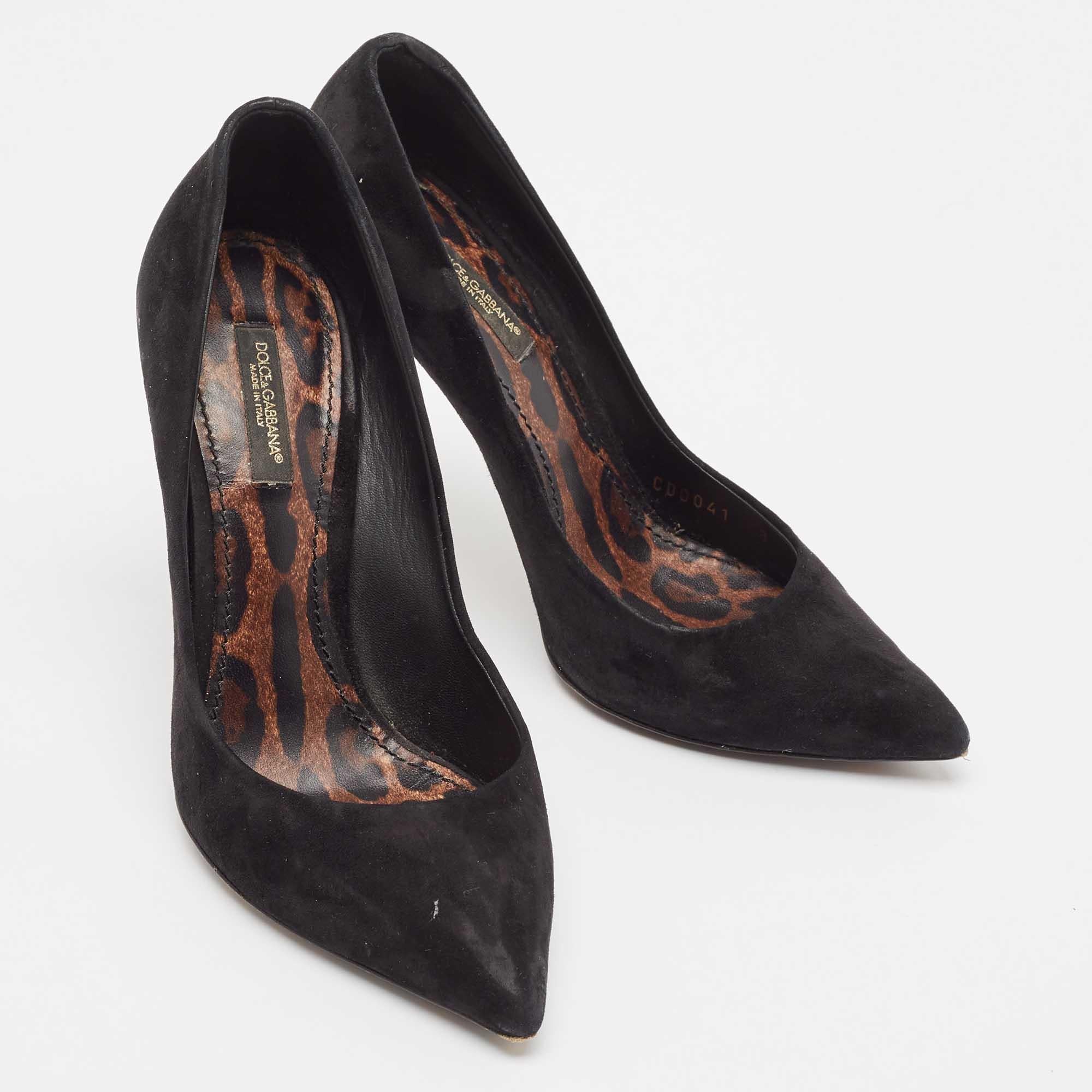 Women's Dolce & Gabbana Black Suede Pointed Toe Pumps Size 38 For Sale