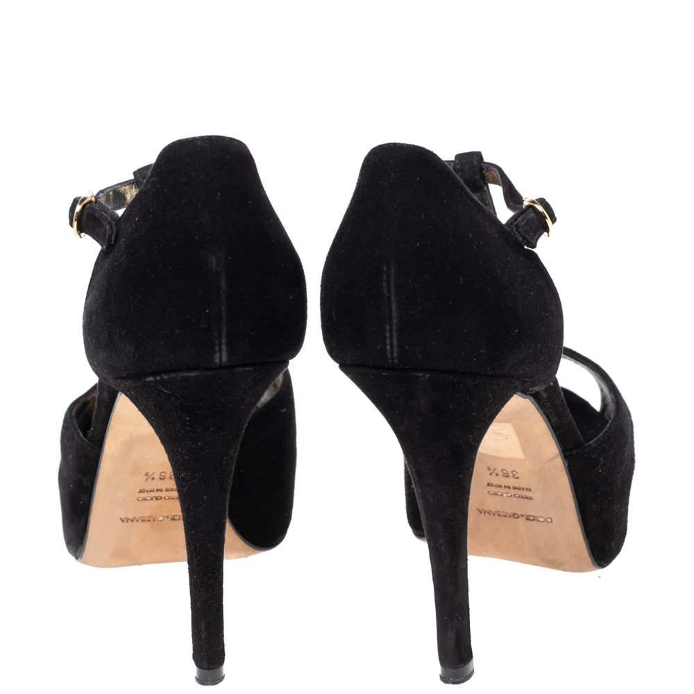 Dolce & Gabbana Black Suede T-Bar Peep-Toe Platform Sandals Size 36.5 In Good Condition For Sale In Dubai, Al Qouz 2