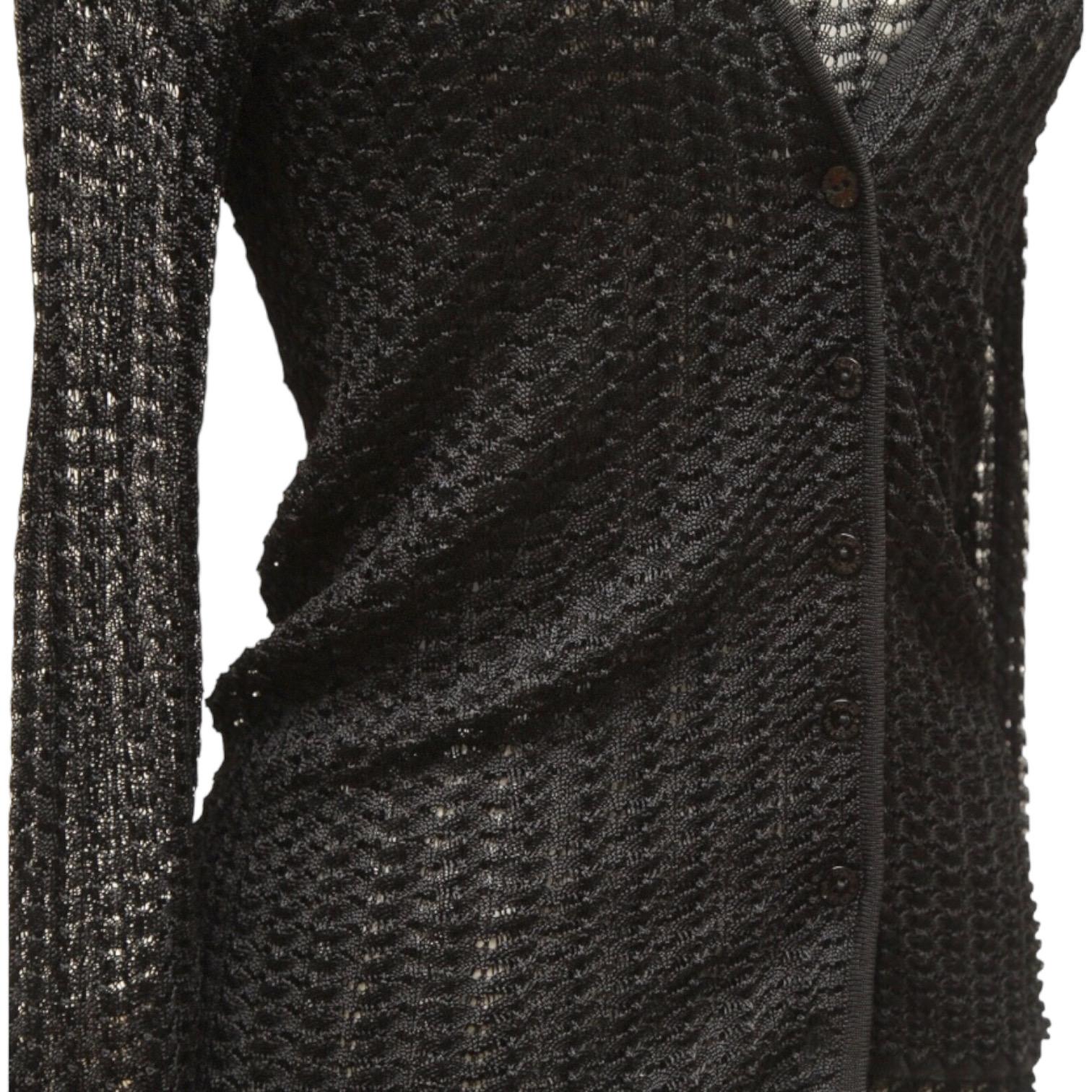DOLCE & GABBANA Black Sweater Cardigan Knit 2pc Shell Sleeveless Twinset 38 40 In Excellent Condition For Sale In Hollywood, FL