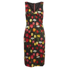 Dolce & Gabbana, robe midi sans manches en satin de soie noire imprimée de tulipes, taille M