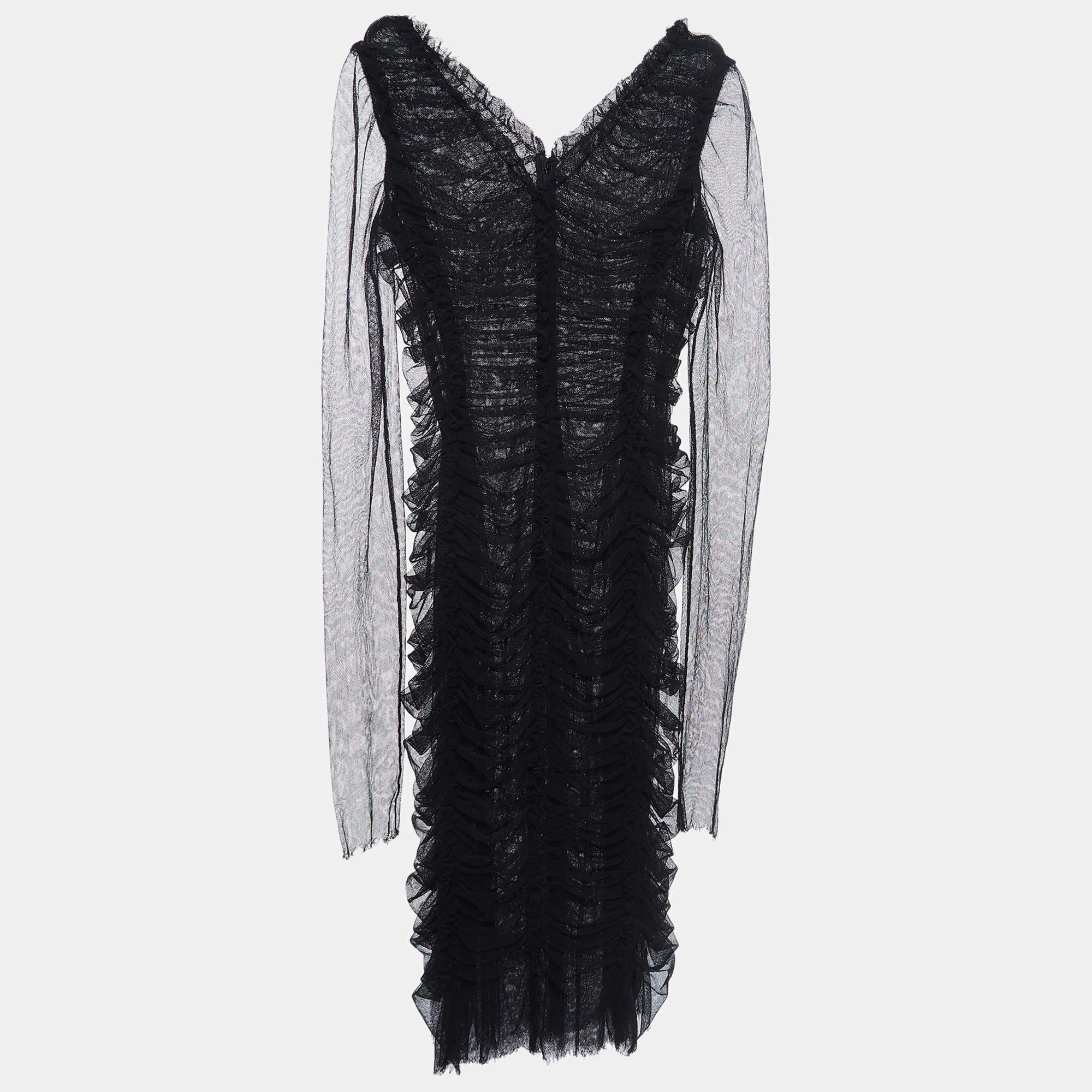 Impeccably tailored for a great fit, it offers exceptional comfort with premium materials. Versatile and timeless, this dress effortlessly adapts to any occasion, ensuring you always look and feel your best.


