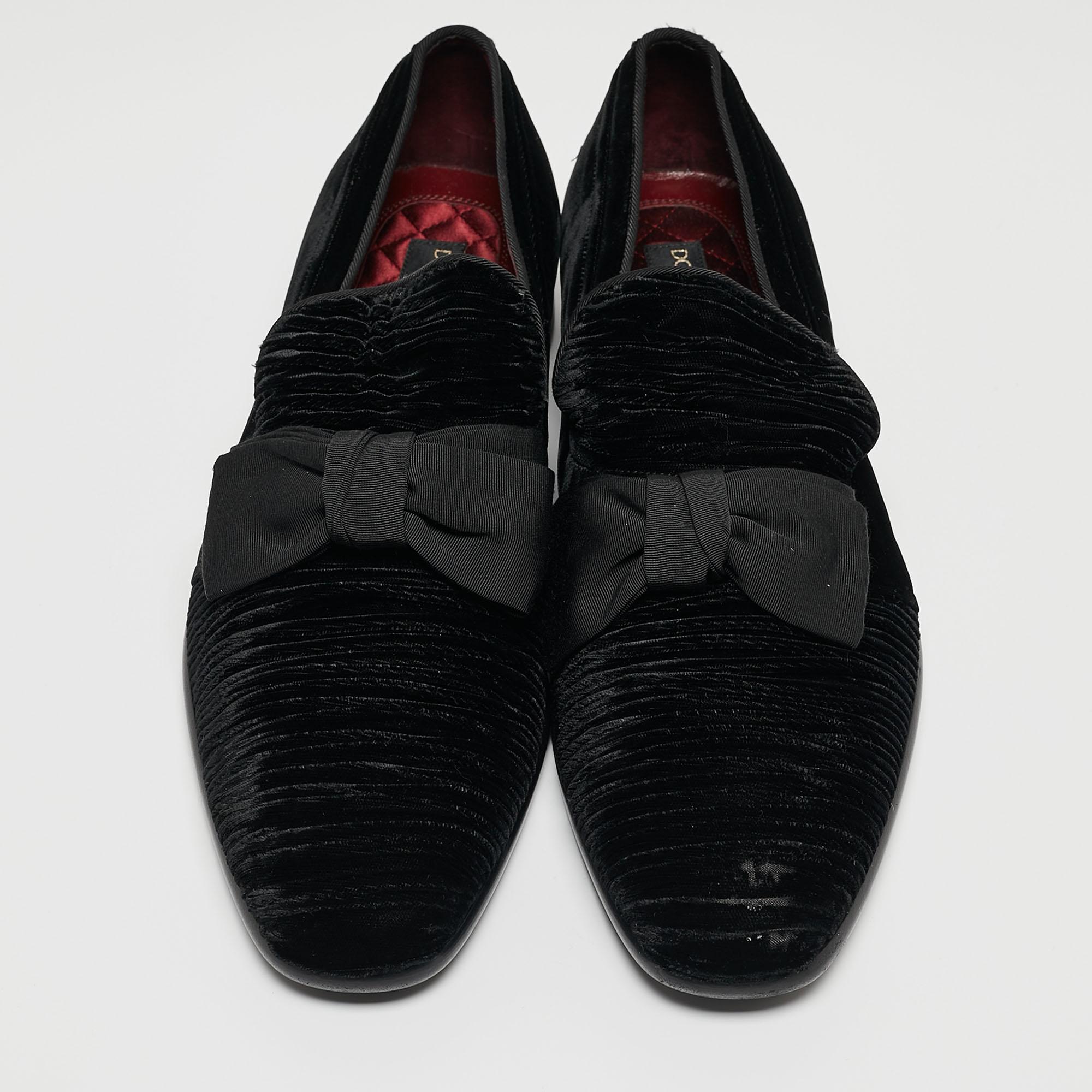 Men's Dolce & Gabbana Black Velvet Bow Loafers Size 44 For Sale