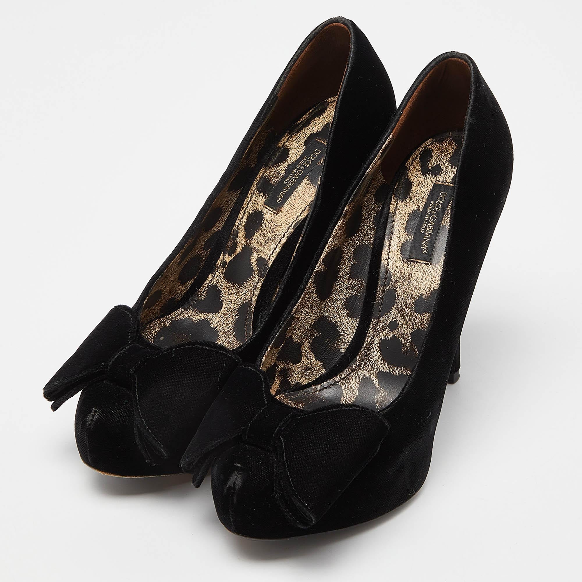 Make a chic style statement with these designer pumps. They showcase sturdy heels and durable soles, perfect for your fashionable outings!