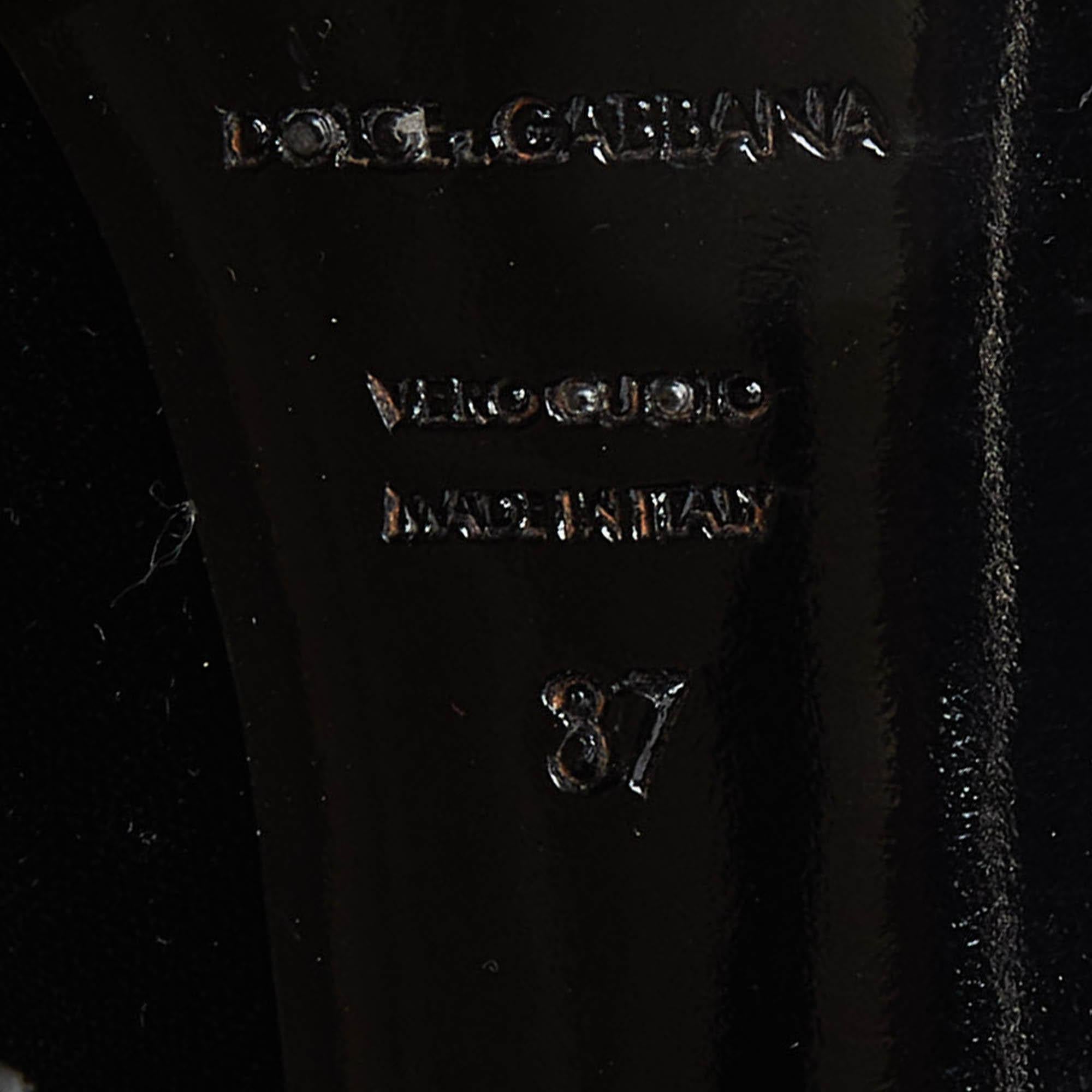 Dolce & Gabbana Black Velvet Bow Pumps Size 37 For Sale 4