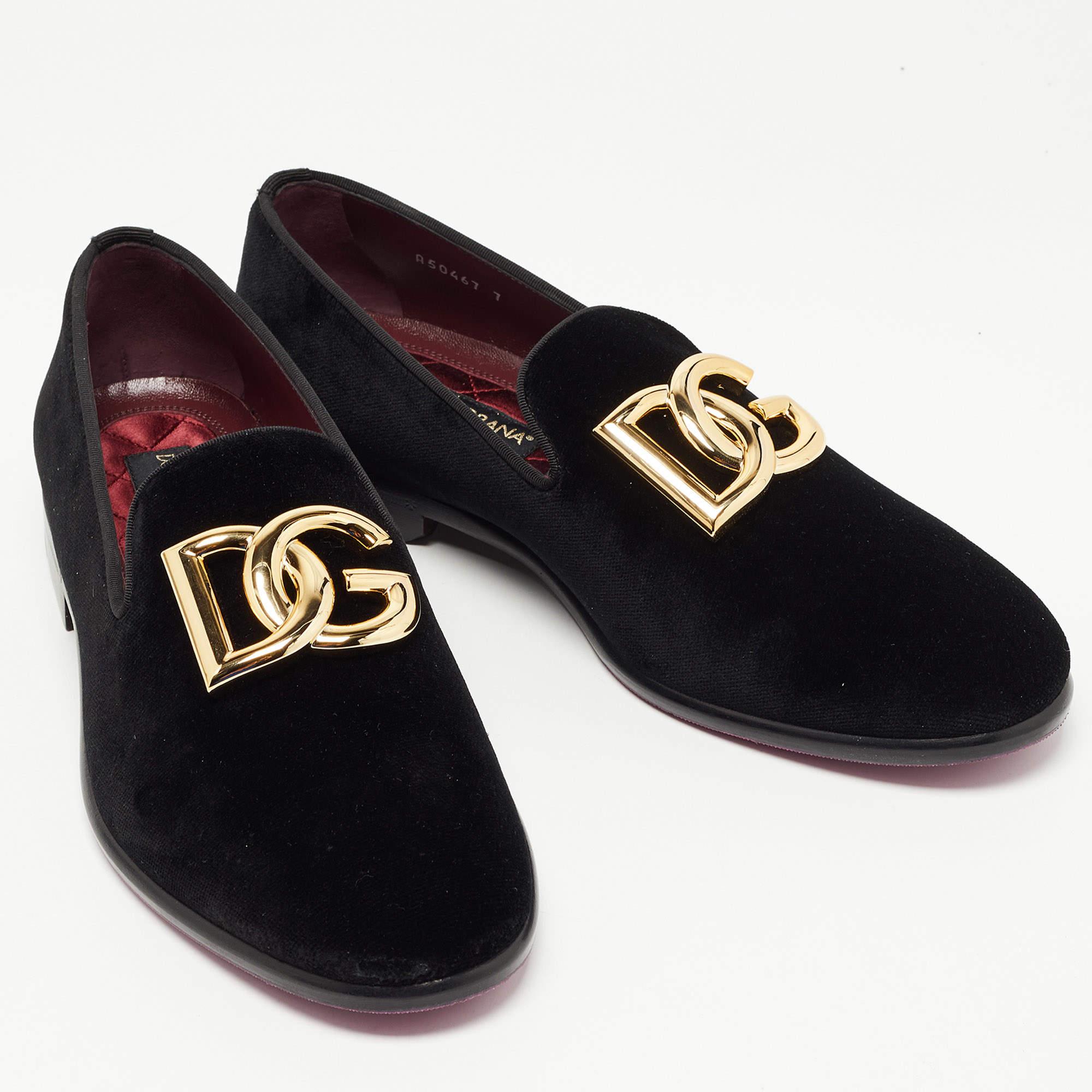 Dolce & Gabbana Black Velvet DG Logo Smoking Slippers Size 41 In New Condition In Dubai, Al Qouz 2