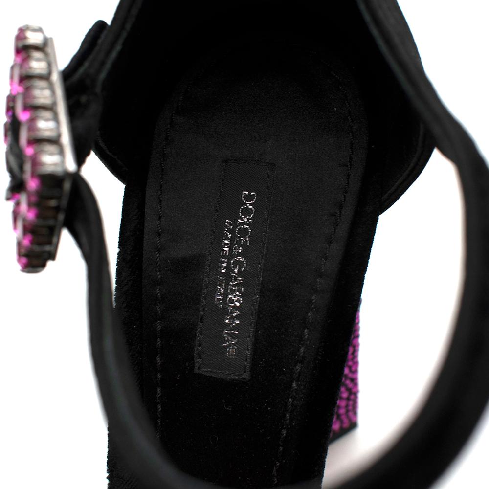 Dolce & Gabbana Black Velvet Pink Crystal Mary Janes Heels - Size EU 39 In Excellent Condition For Sale In London, GB