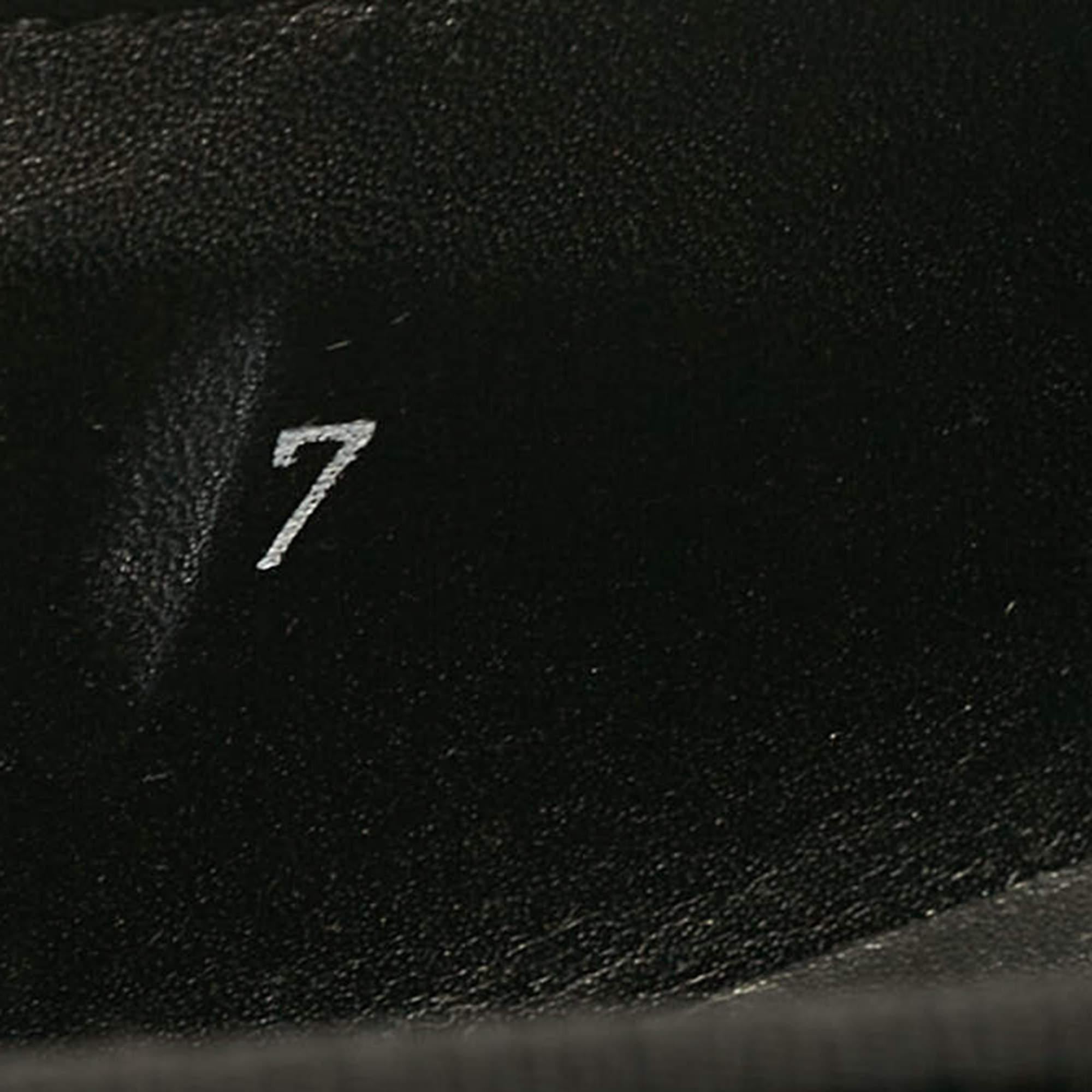 Dolce & Gabbana Pantofole da fumo in velluto nero taglia 41 in vendita 3