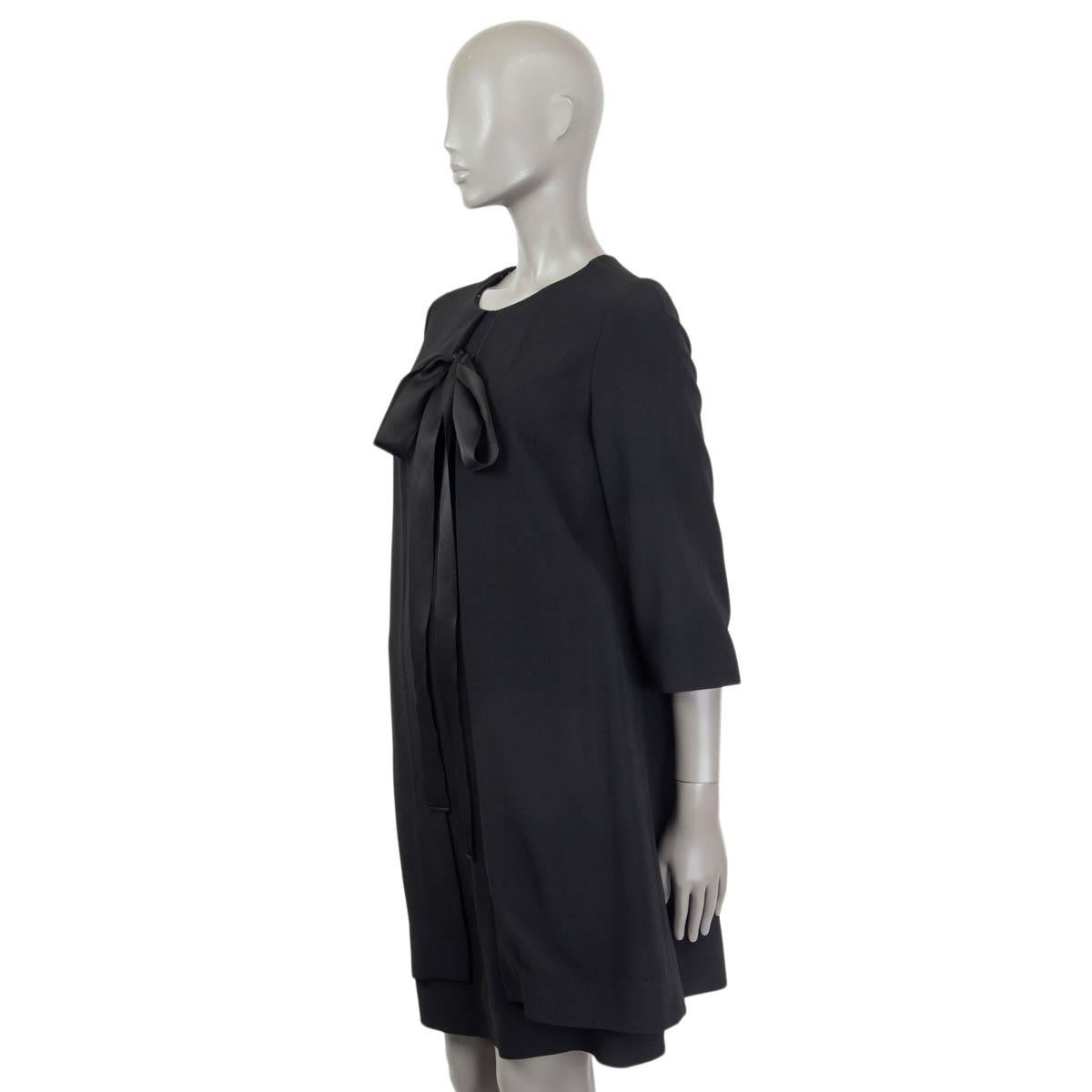 DOLCE & GABBANA black viscose BOW HALF SLEEVE Dress 42 M In Excellent Condition For Sale In Zürich, CH